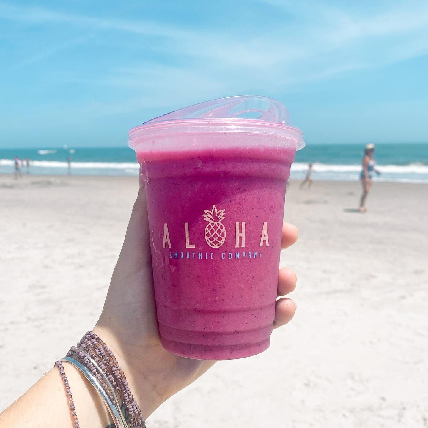 Jumping back into those early AM gym sessions or heading to the beach for a week?! ⁠
⁠
NOW OFFERING 🍍 'Ono To Go 🍍 ⁠
⁠
Order your favorite @alohasmoothiecoambler smoothie(s), in quantities of 4, in-store or under the 'Ono To Go' section via link in