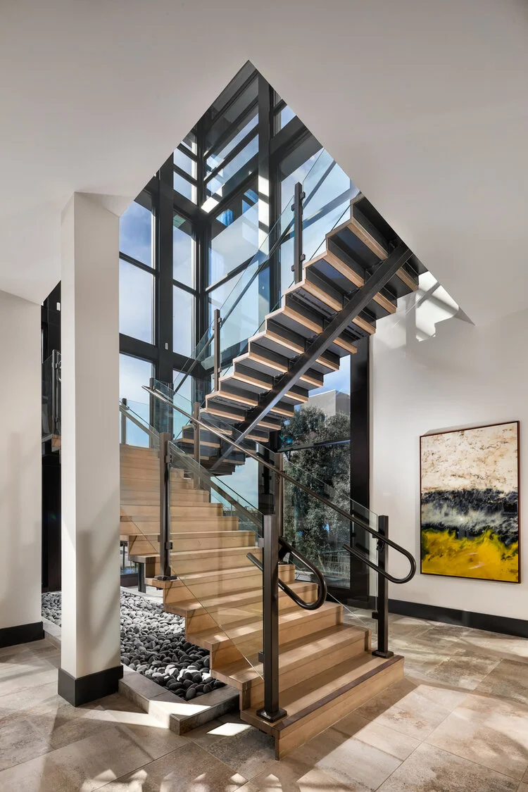 19-Metro Crossing-Clubhouse_Stairway_medium.jpg