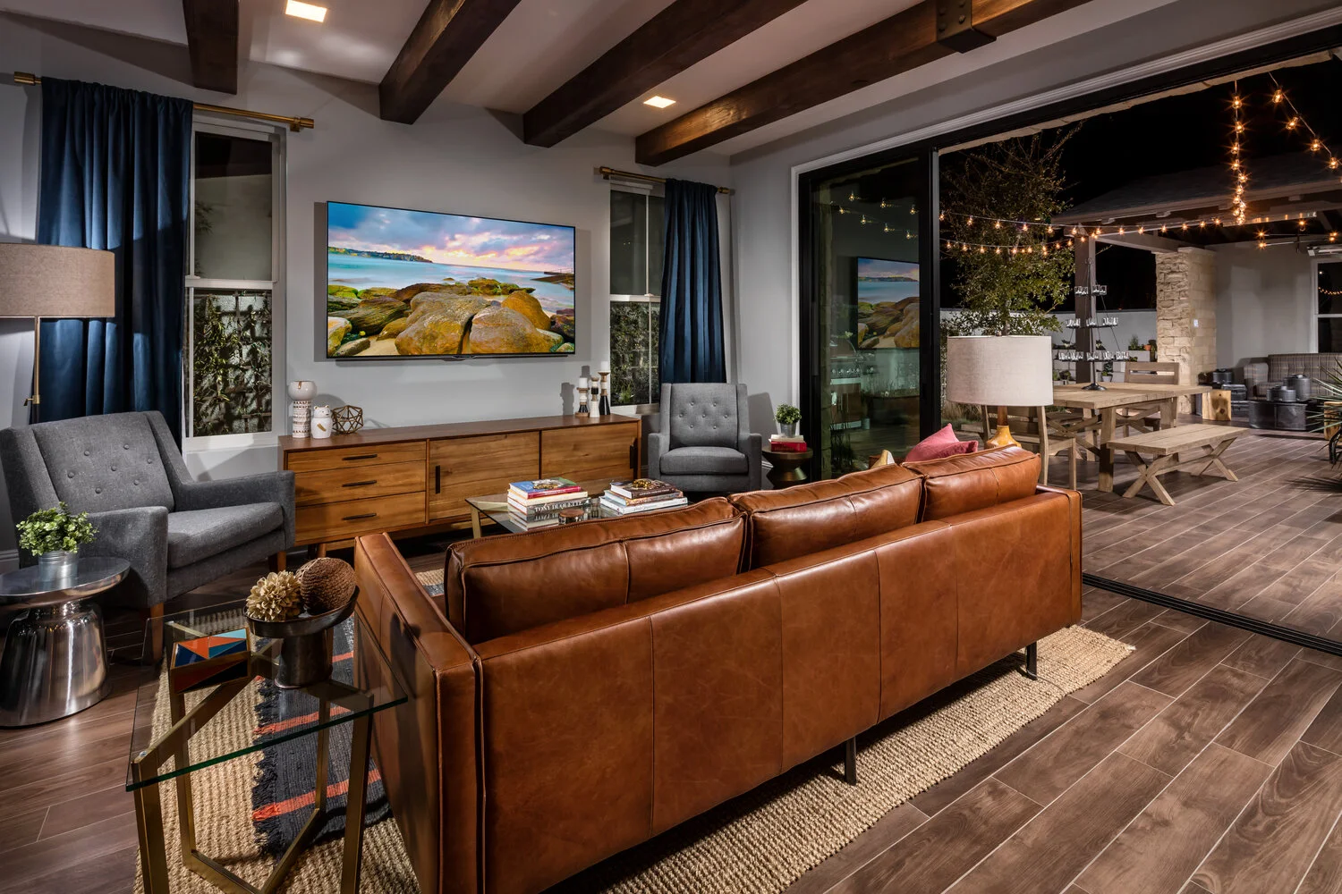 09-Responsive Homes-Farm House_Family Room_medium.jpg