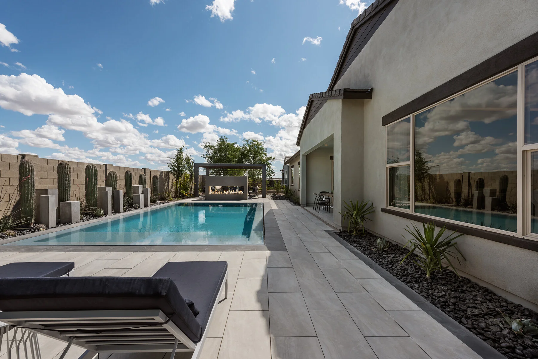 10 - Backyard.jpg