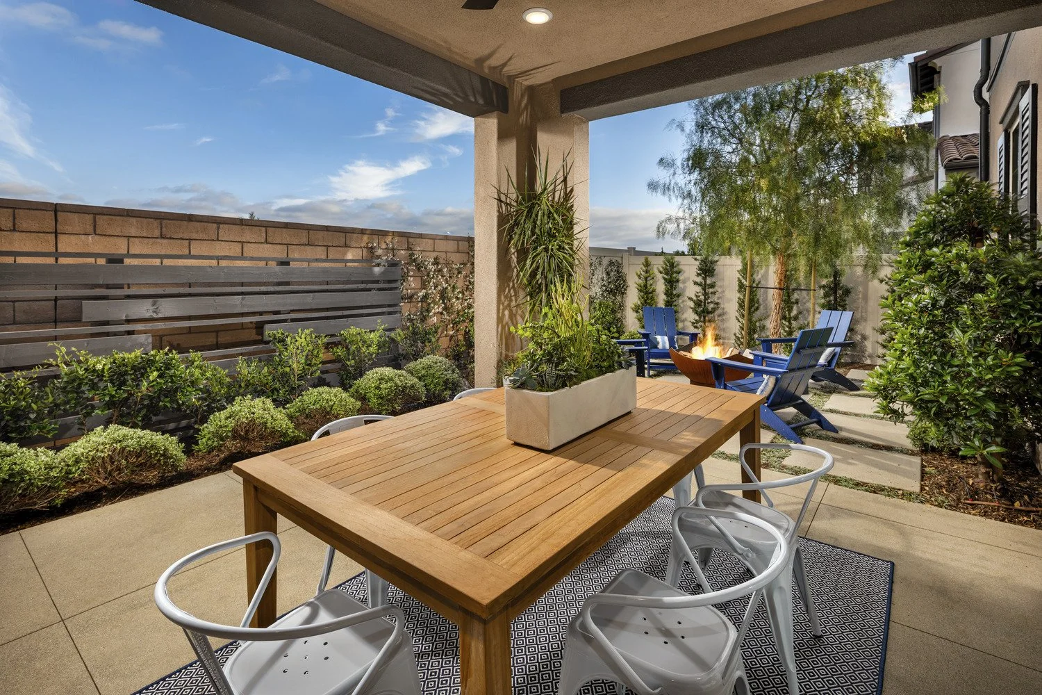 2-Stella-P3_Outdoor Room_medium.jpg