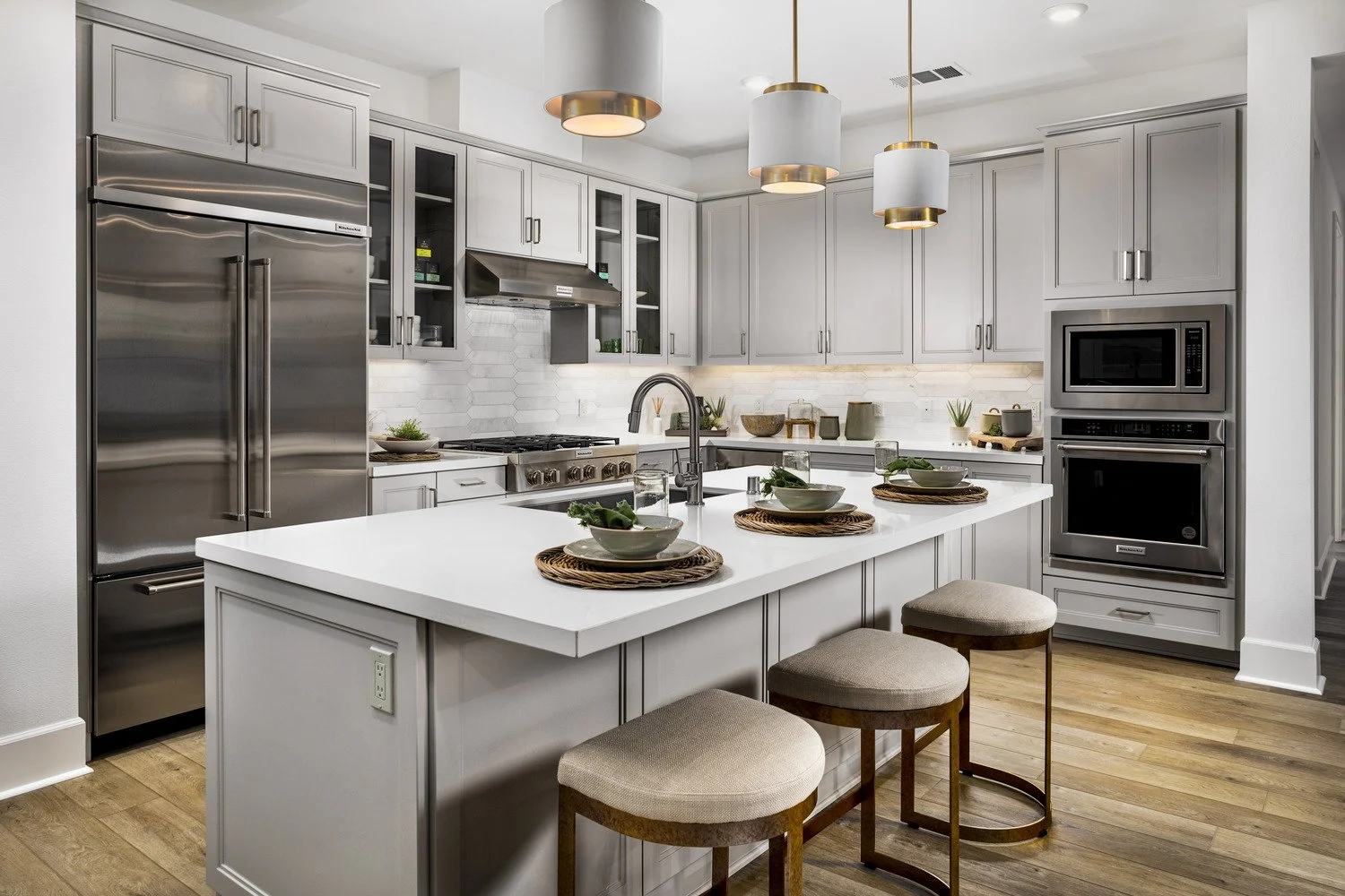 04_Los Coyotes_P2r_Kitchen_medium.jpg