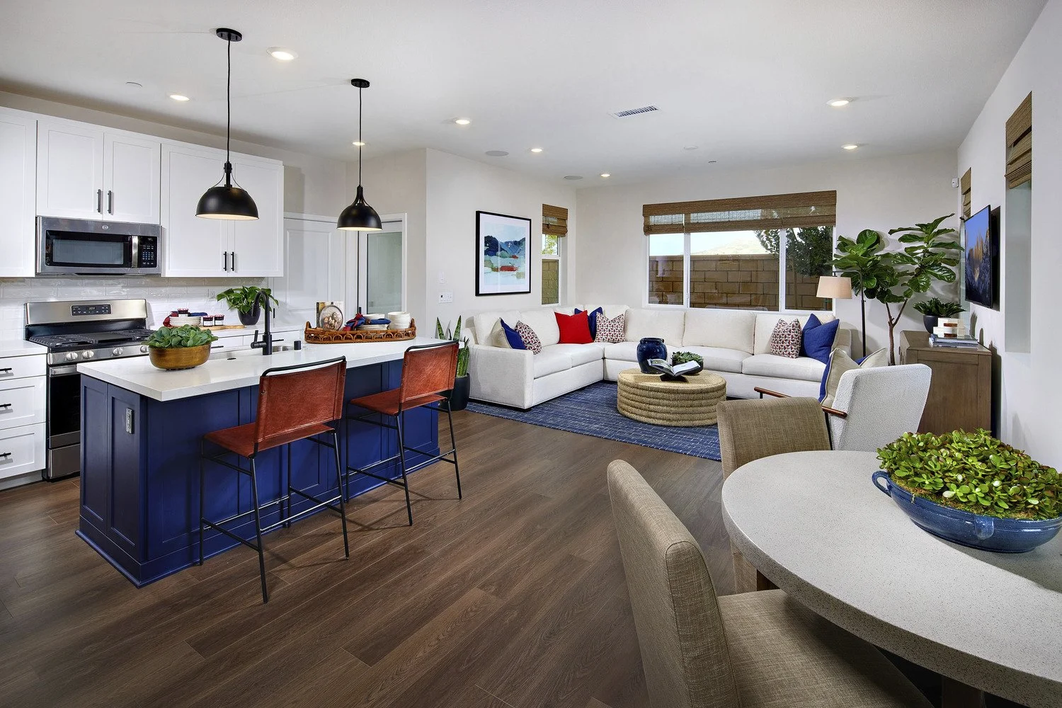 Plan 2 - Great Room 4_medium.jpg