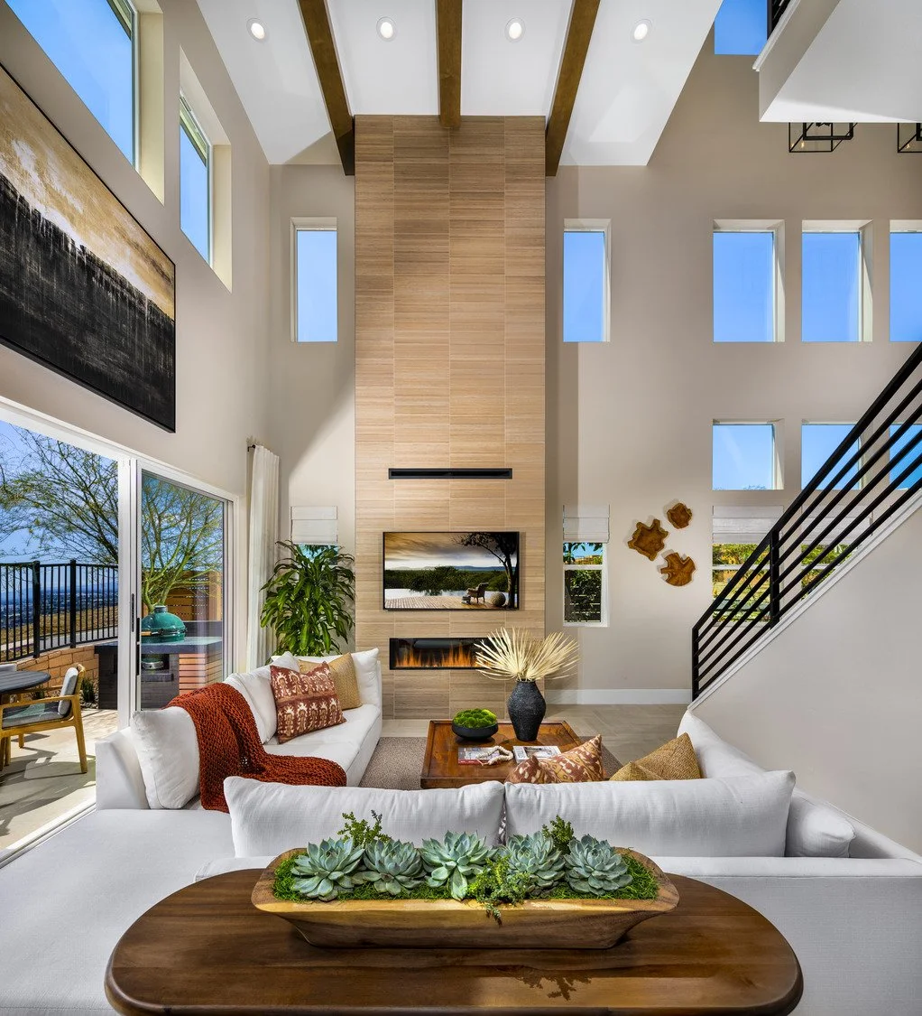 04_MH_Viewpoint_Compass_Family Room_medium.jpg