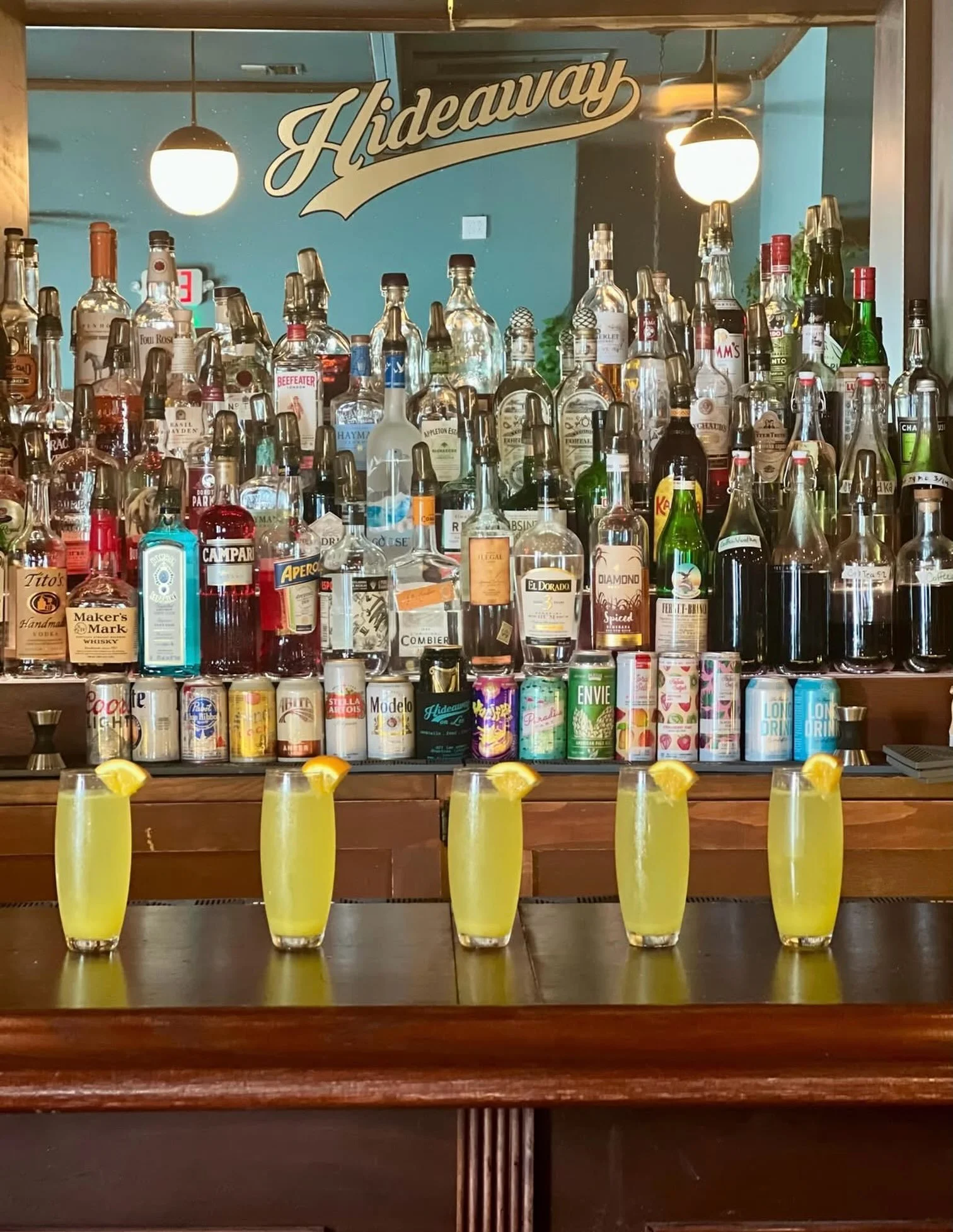 Make daytime drinking plans&hellip;We serve brunch and mimosa juice flights every Saturday and Sunday 11am - 2pm