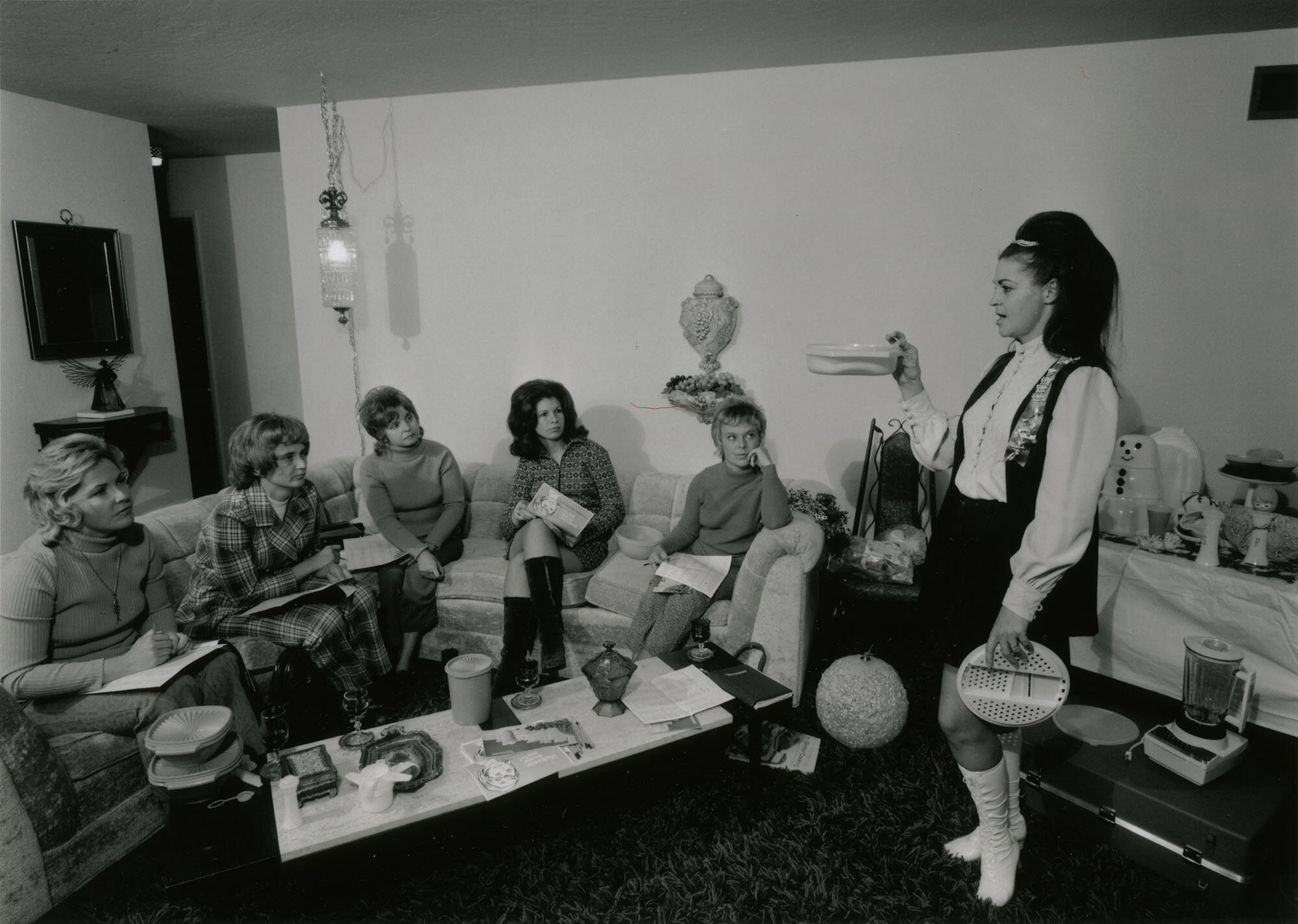 6_Bill Owens_Tupperware Party_Suburbia_PDNB Gallery.jpg