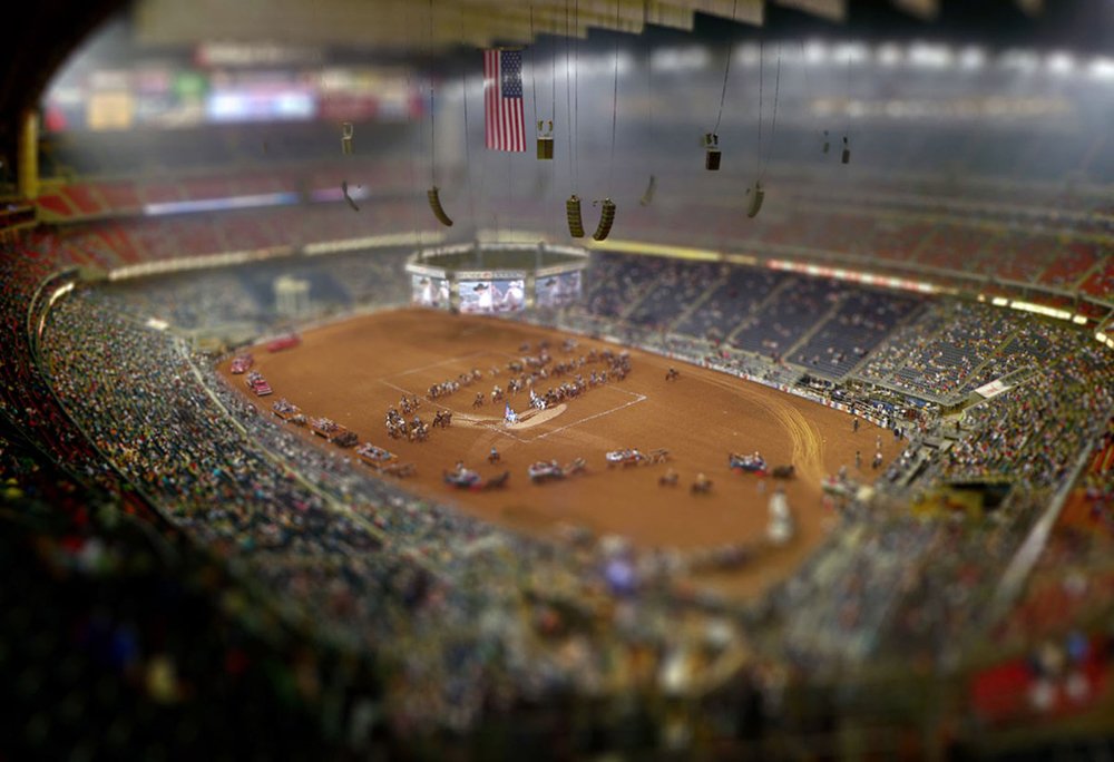 1_EstebanPastorino_RodeoHouston_PDNBGallery.jpg