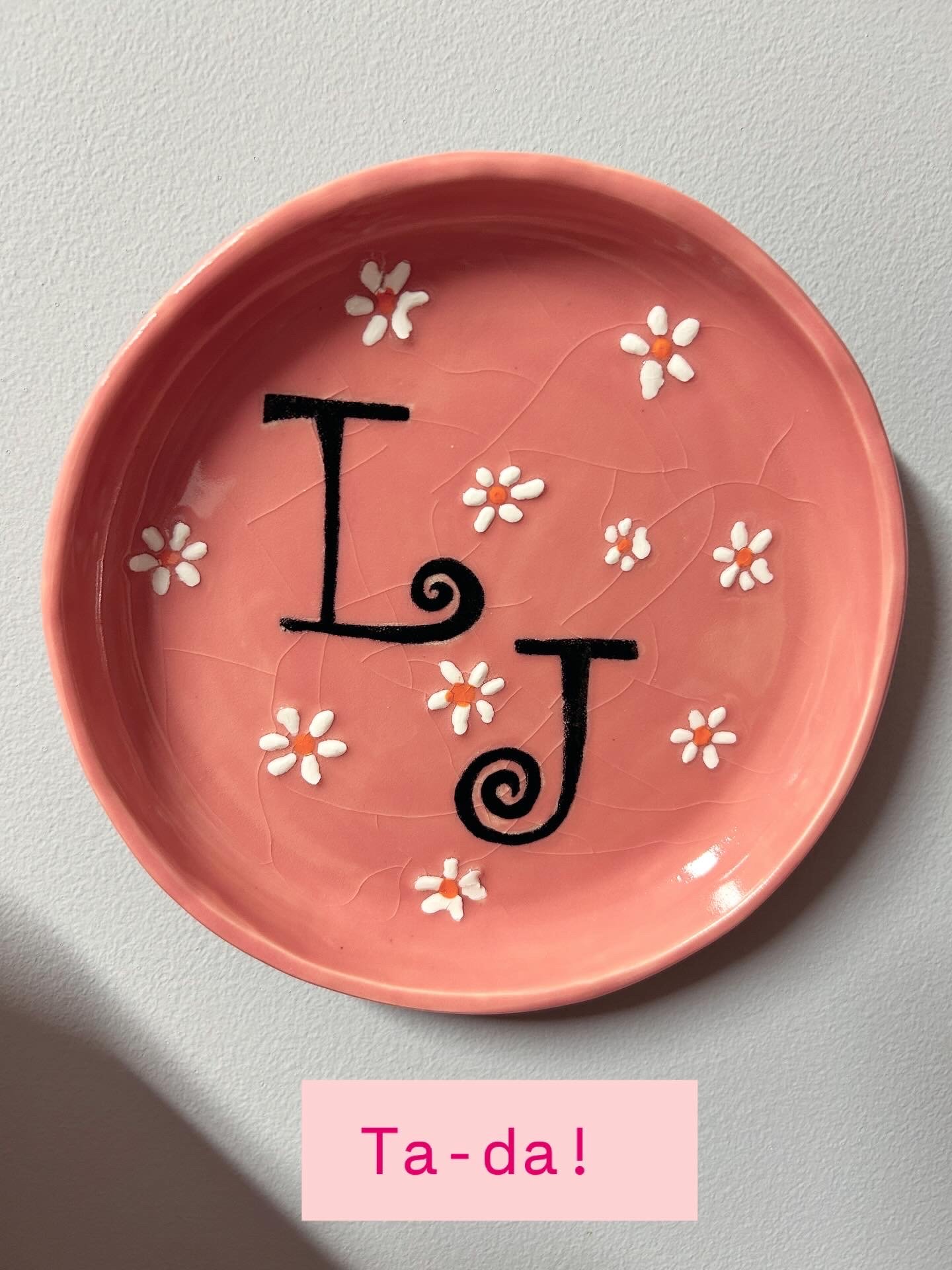Ceramic wall plate 