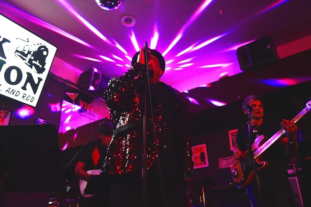 Live party night at The Vintage