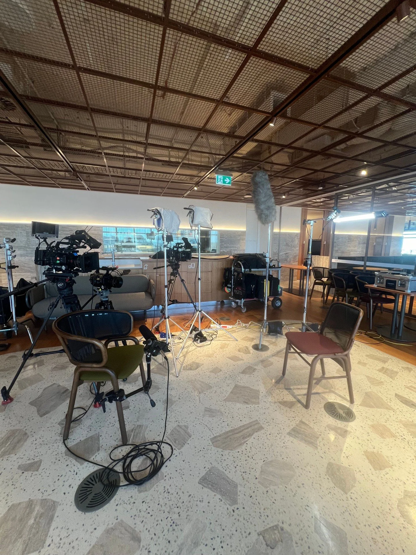 Capturing some interviews with ANZ for a factual series on institutional banking.

#multicamera
#factualstorytelling
#financefilms
#interviewsetup