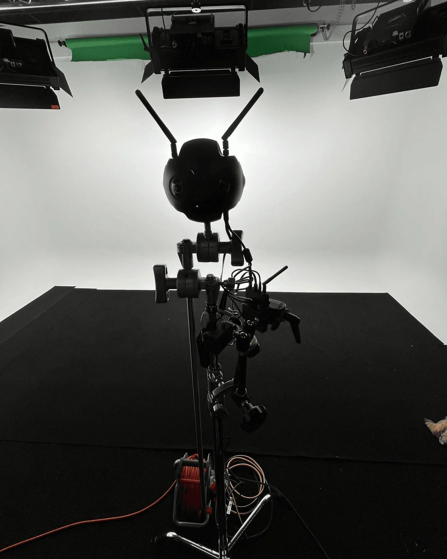 YOU SPIN ME RIGHT ROUND, RIGHT ROUND, BABY&hellip; RIGHT ROUND 🔄📸

Testing our awesome 8K 360&deg; camera at LVM HQ ahead of its first commercial deployment.

This camera is seriously next-level&mdash;capturing everything around it in one shot for 