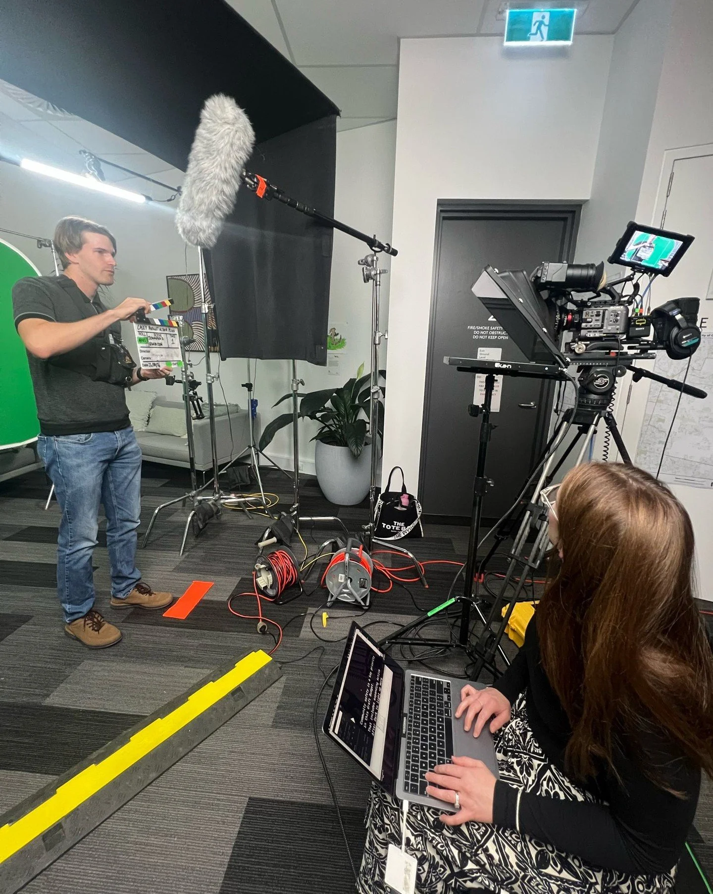 On location for a mobile green screen teleprompting extravaganza blitz!!!! 

#greenscreen
#teleprompting 
#mobileset
#anywherefilmcrew