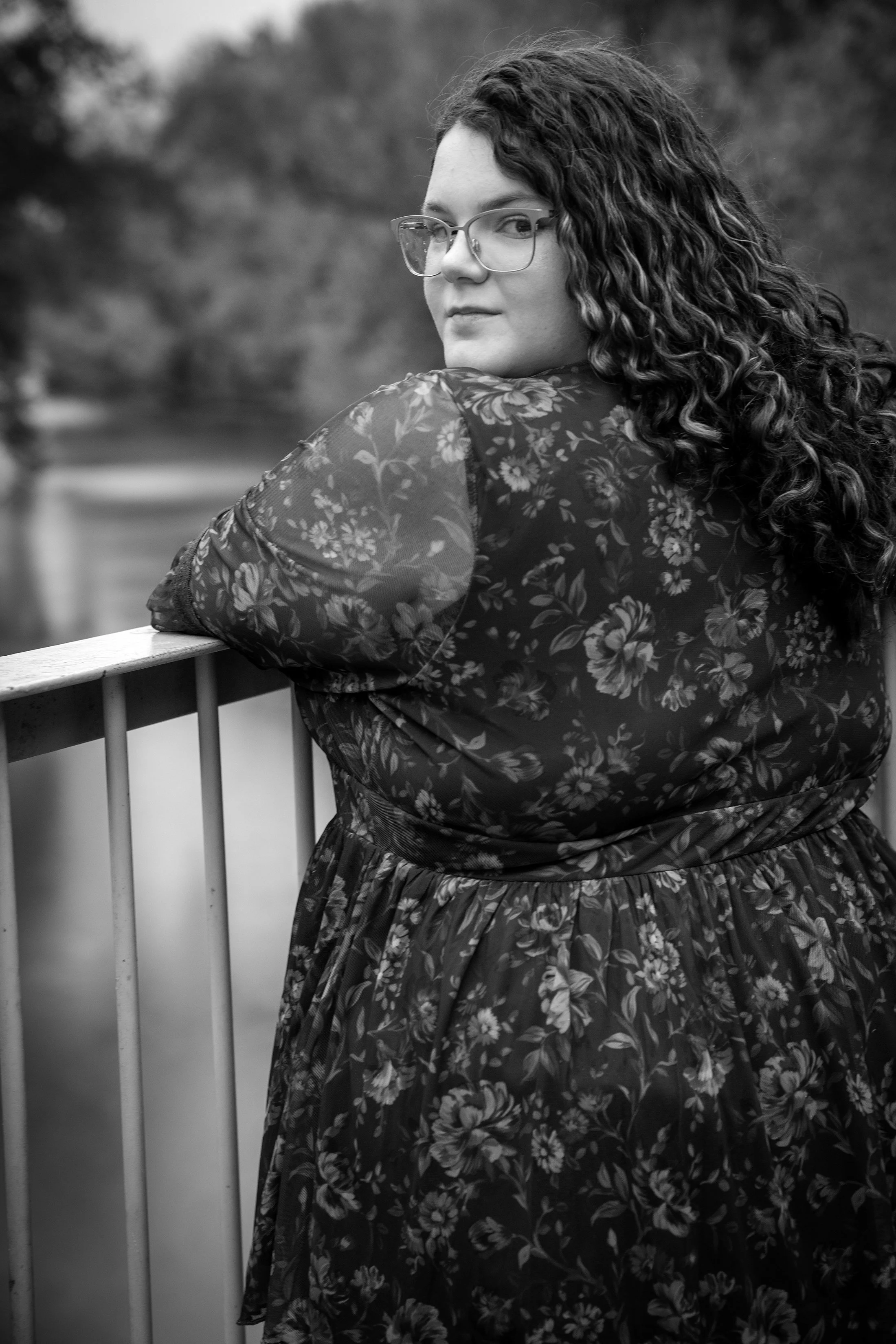 mars-woodwars-senior-photos-rose-island-shelby-marie-photography-10.jpg