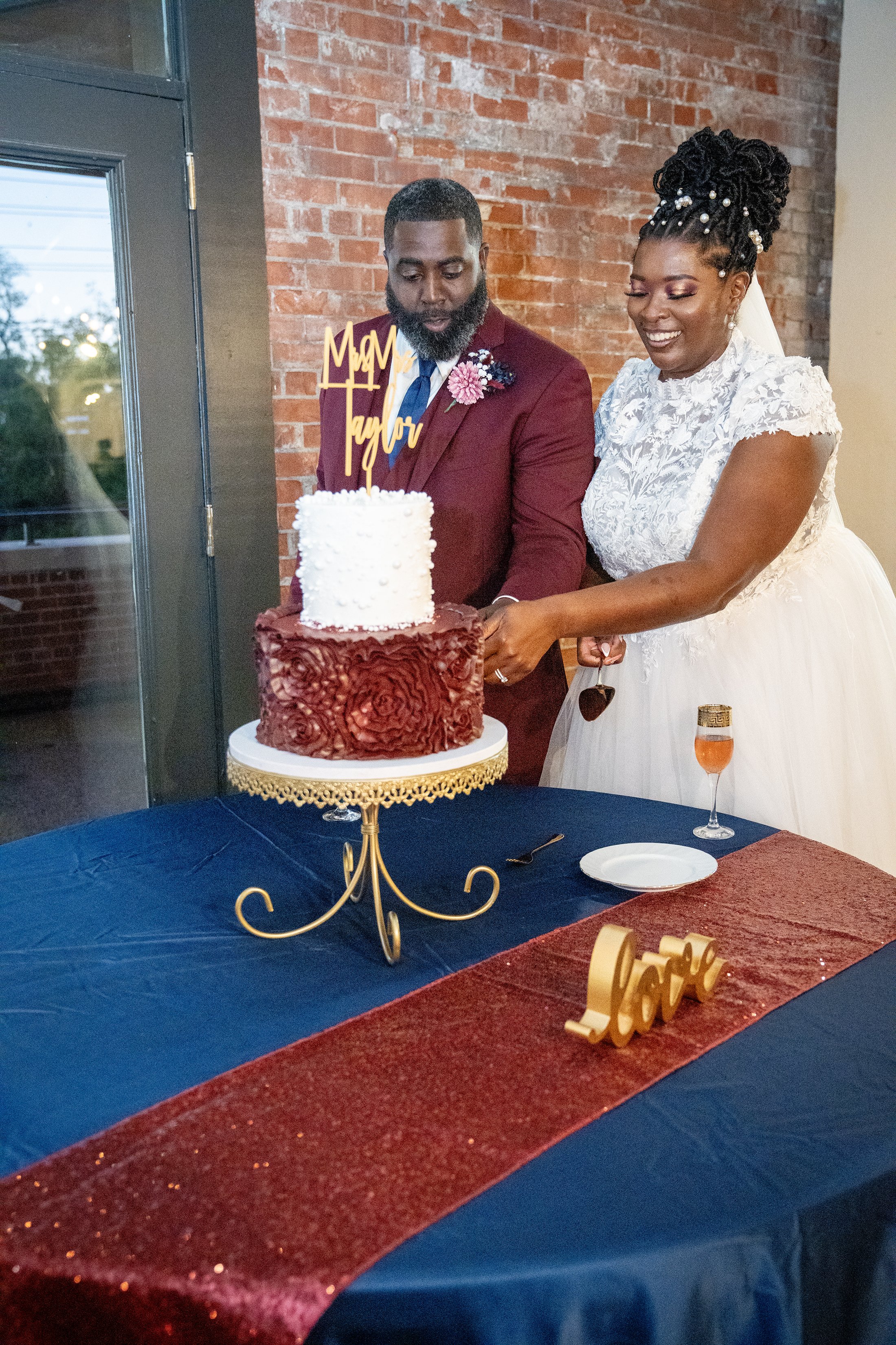 taylor-wedding-mellwood-art-center-louisville-ky-shelby-marie-photography-374.jpg