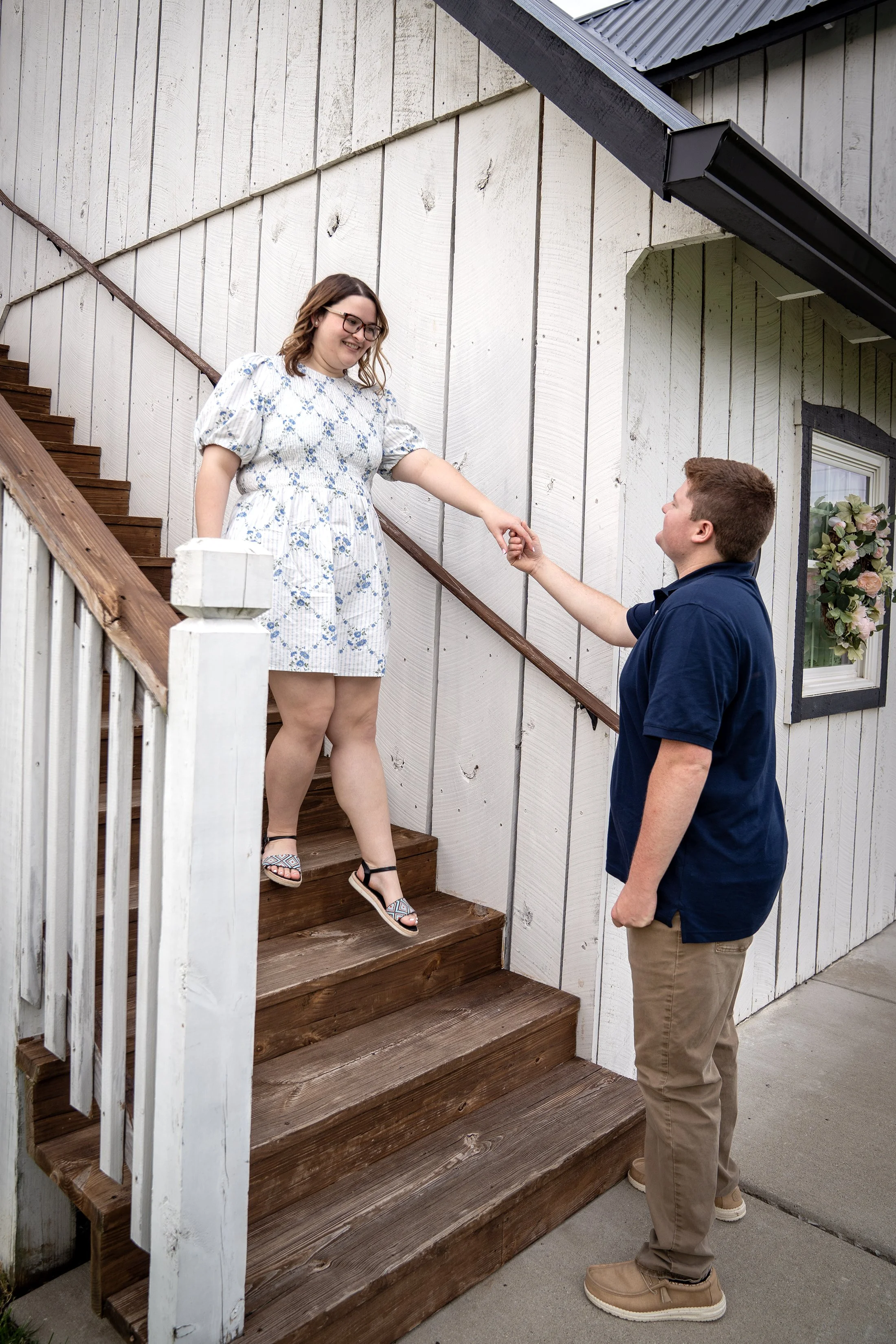 gillian-and-stephen-engagement-white-barn-venue-madison-indiana-shelby-marie-photography-18.jpg