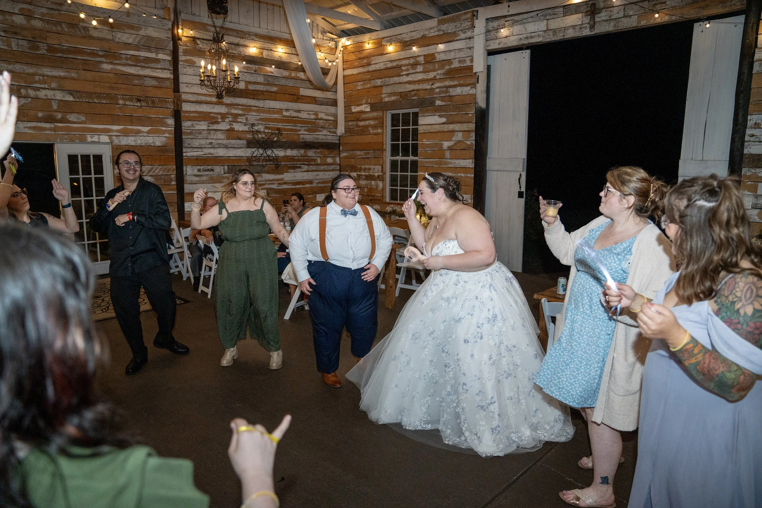 paul-brittney-bray-wedding-avonley-homestead-shelbyville-ky-shelby-marie-photography-474.jpg