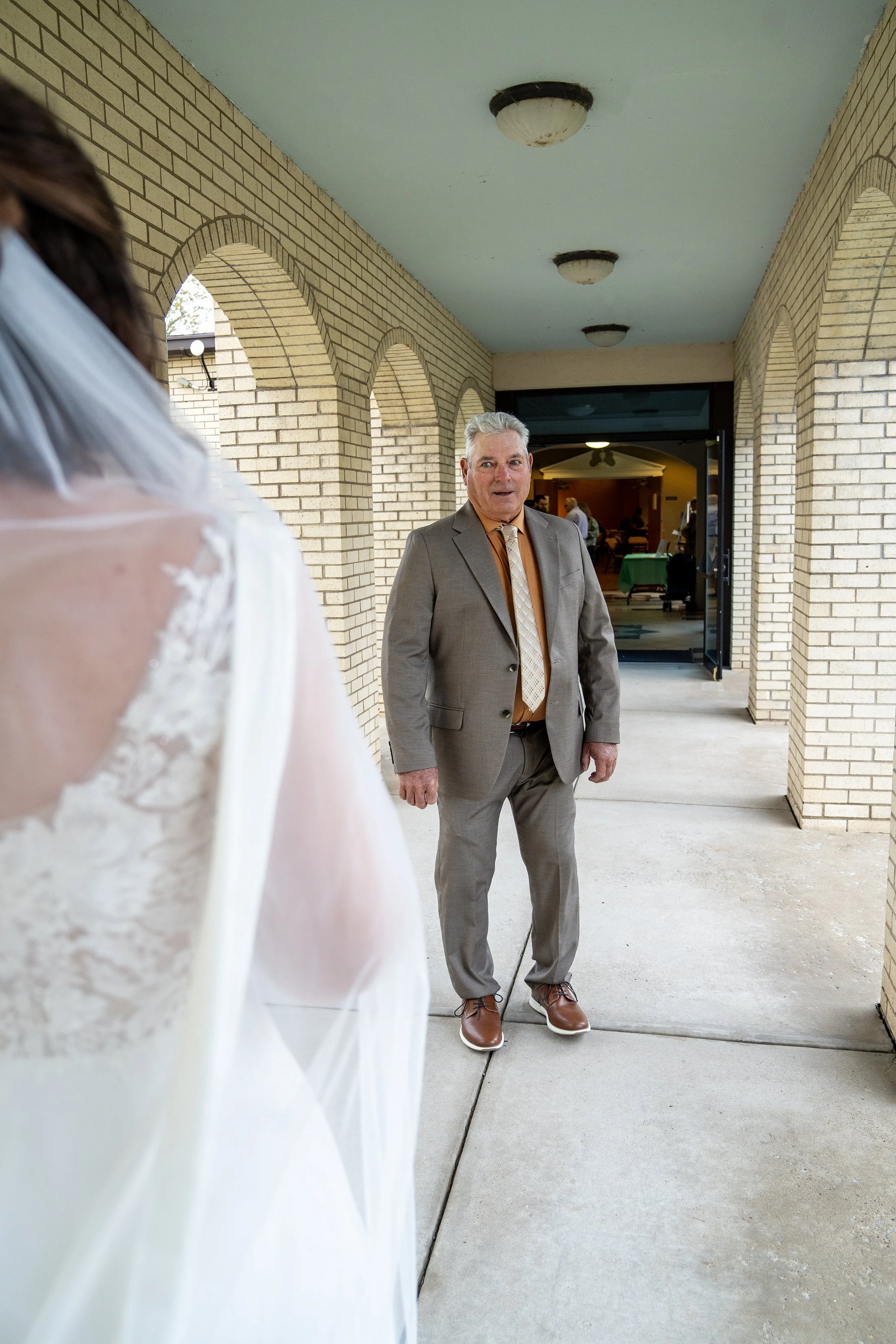 logan-wedding-st-michael-church-louisville-ky-shelby-marie-photography-32.jpg
