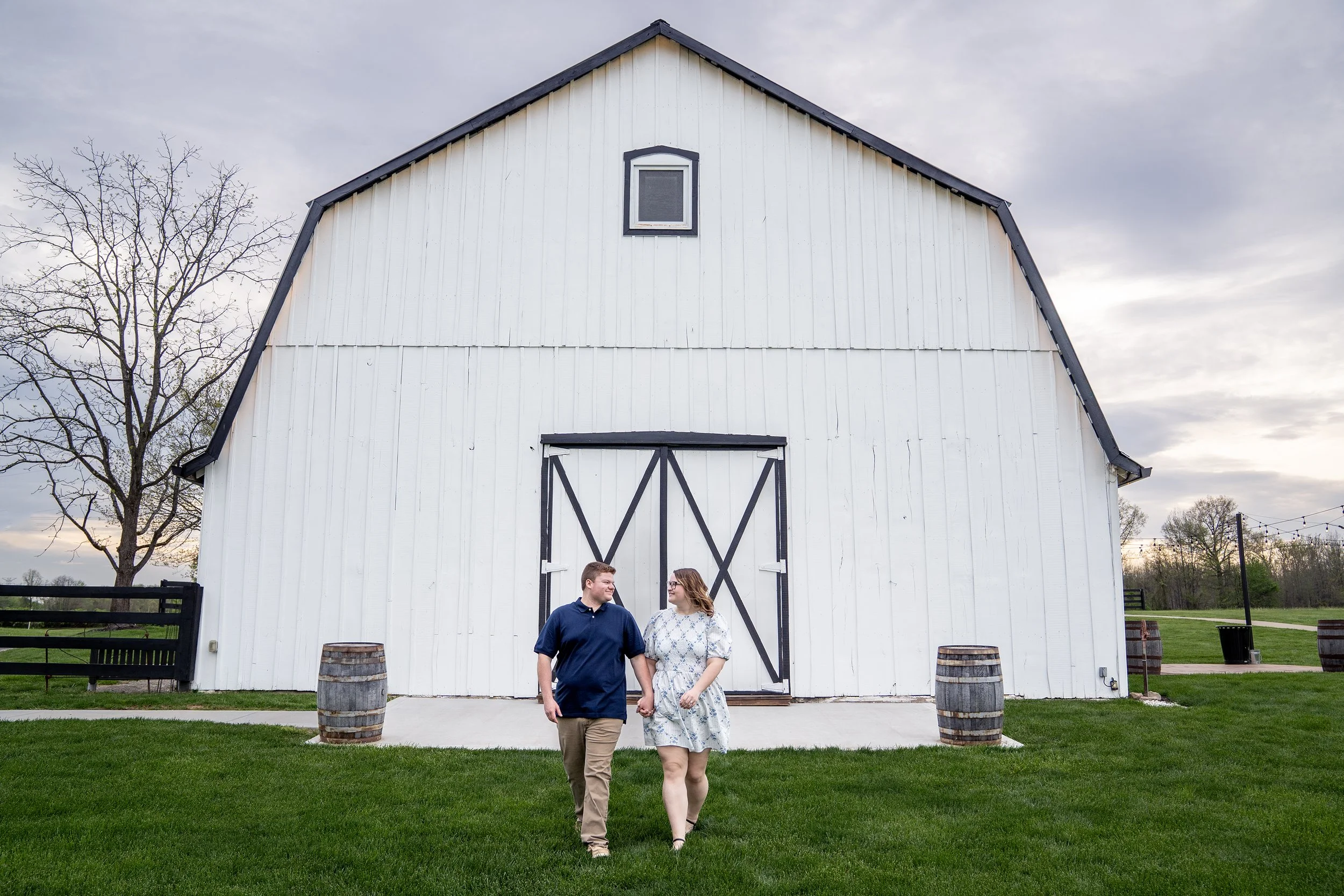 gillian-and-stephen-engagement-white-barn-venue-madison-indiana-shelby-marie-photography-34.jpg
