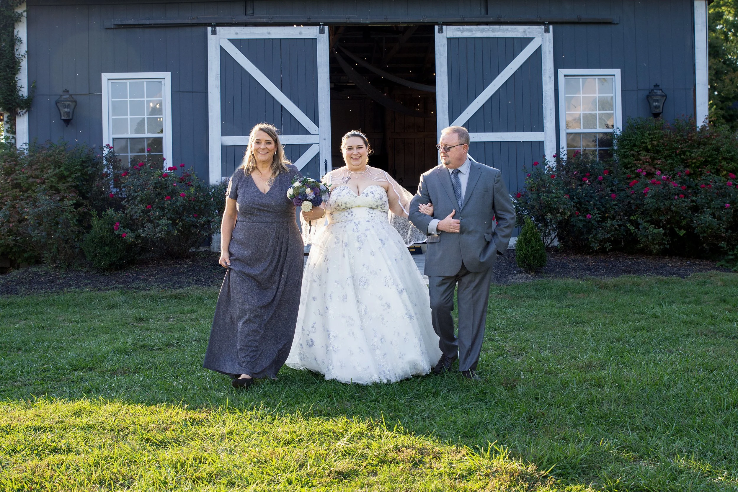 paul-brittney-bray-wedding-avonley-homestead-shelbyville-ky-shelby-marie-photography-167.jpg