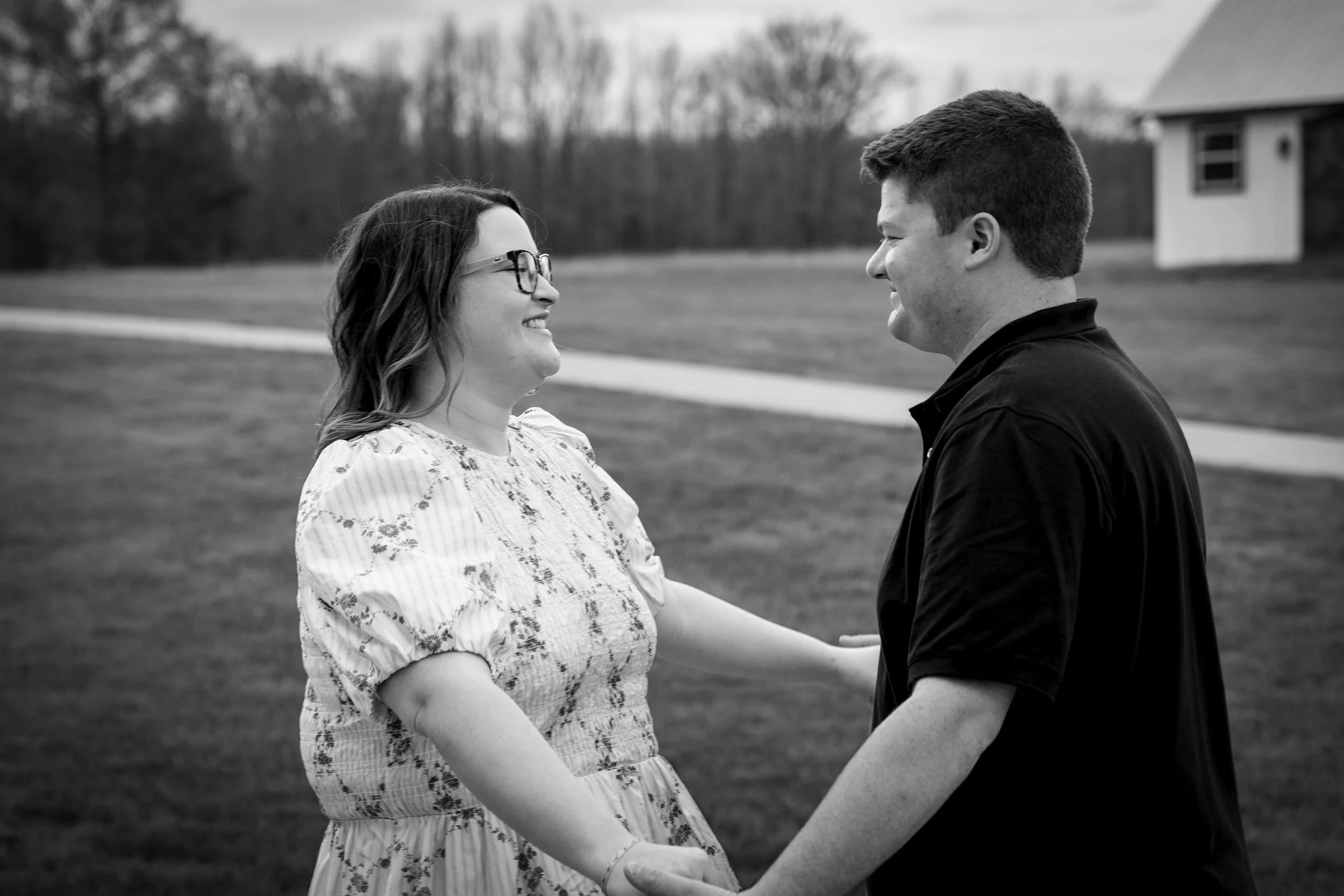 gillian-and-stephen-engagement-white-barn-venue-madison-indiana-shelby-marie-photography-5.jpg