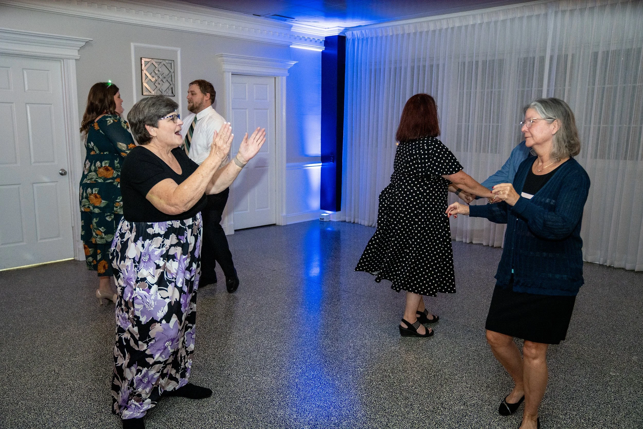 fellows-wedding-woodhaven-country-club-louisville-shelby-marie-photography-297.jpg