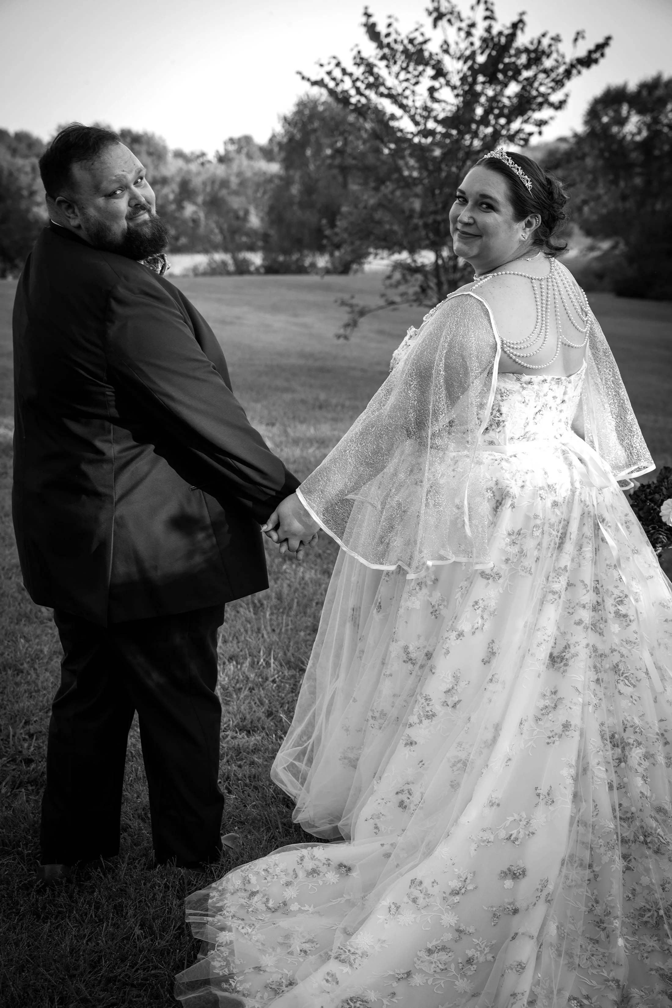 paul-brittney-bray-wedding-avonley-homestead-shelbyville-ky-shelby-marie-photography-275.jpg