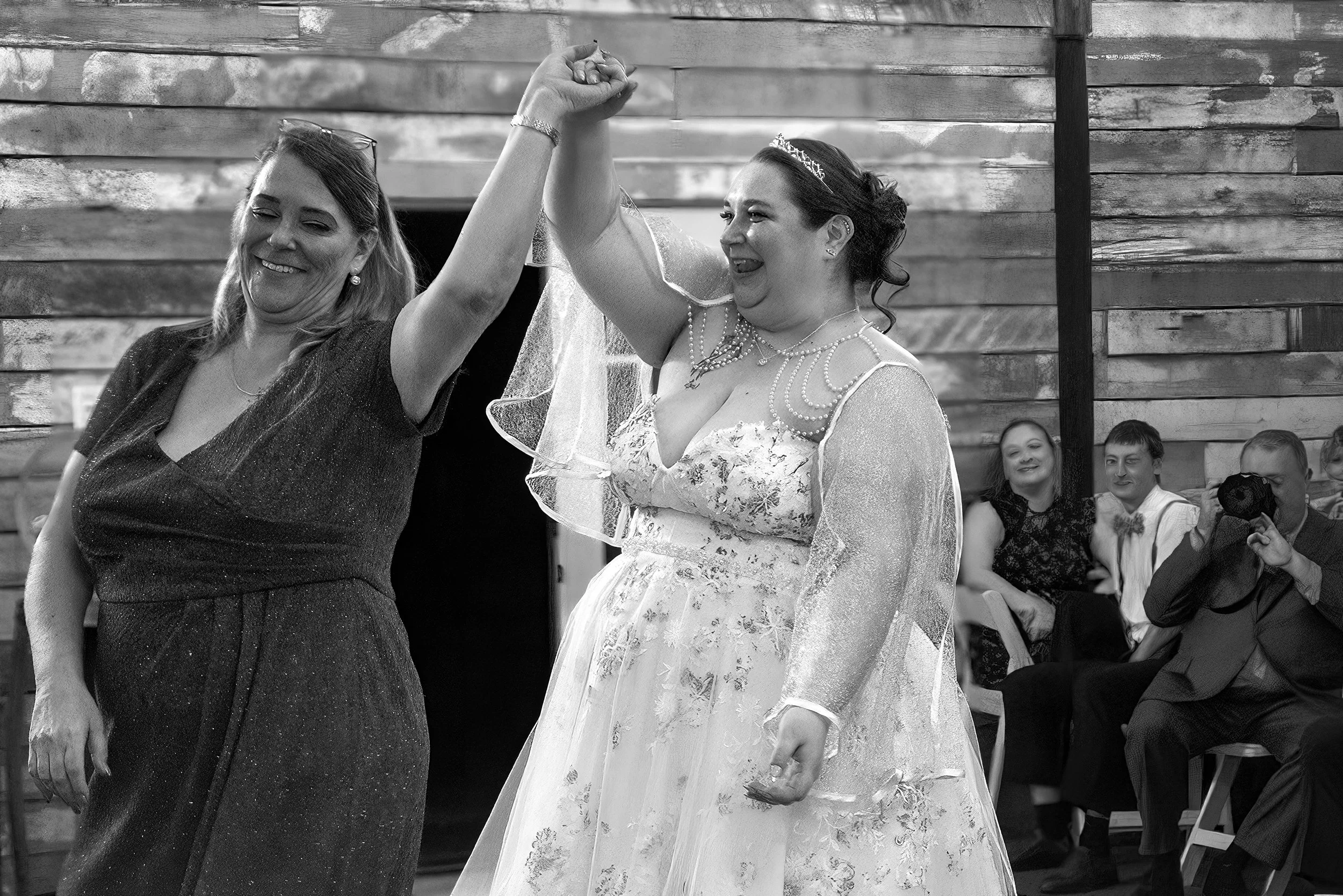paul-brittney-bray-wedding-avonley-homestead-shelbyville-ky-shelby-marie-photography-370.jpg