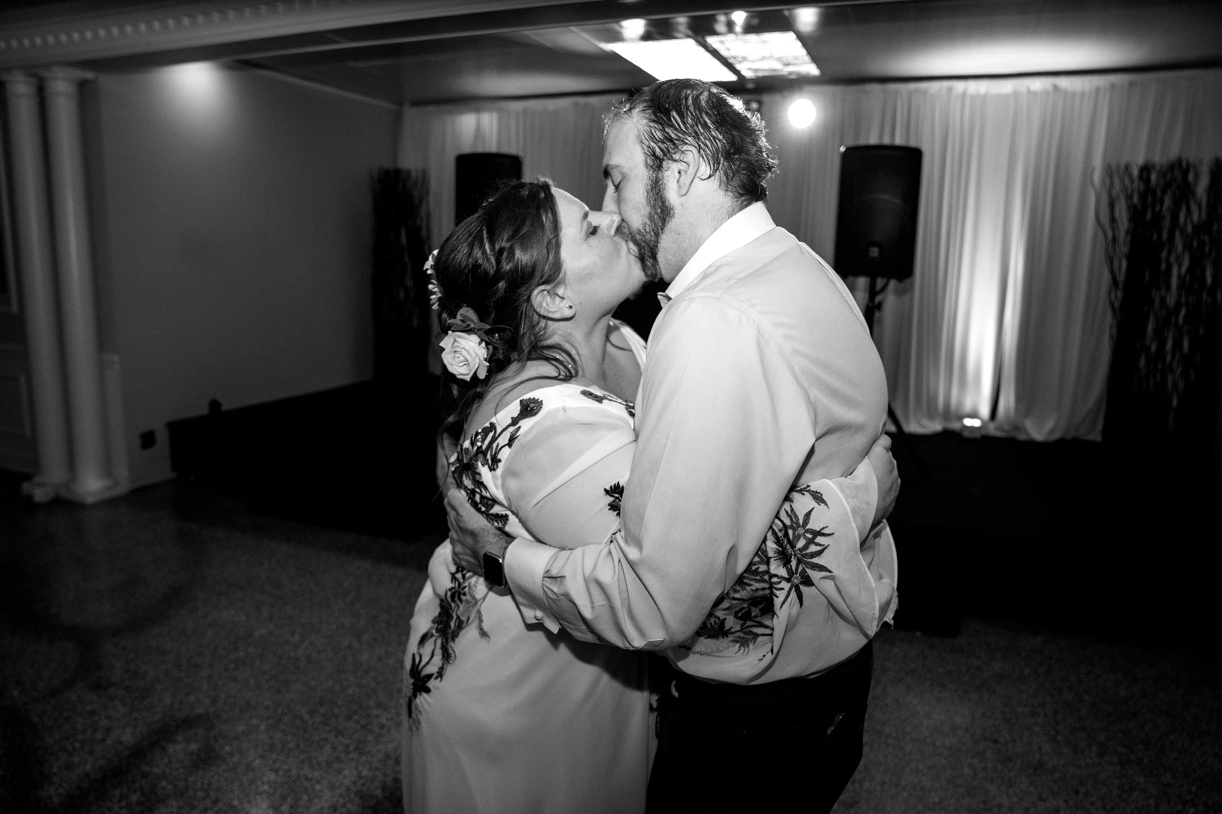 fellows-wedding-woodhaven-country-club-louisville-shelby-marie-photography-390.jpg