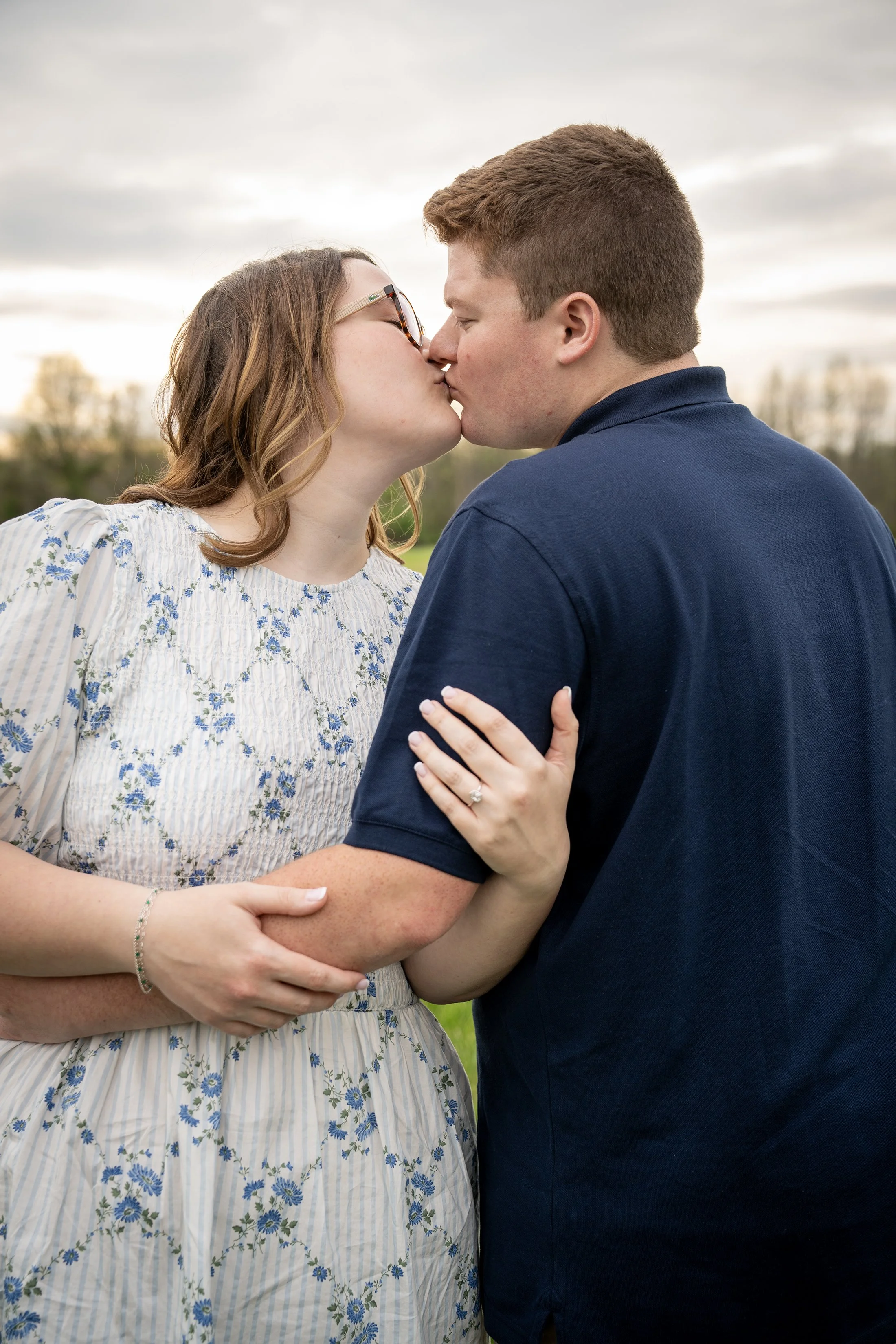 gillian-and-stephen-engagement-white-barn-venue-madison-indiana-shelby-marie-photography-23.jpg