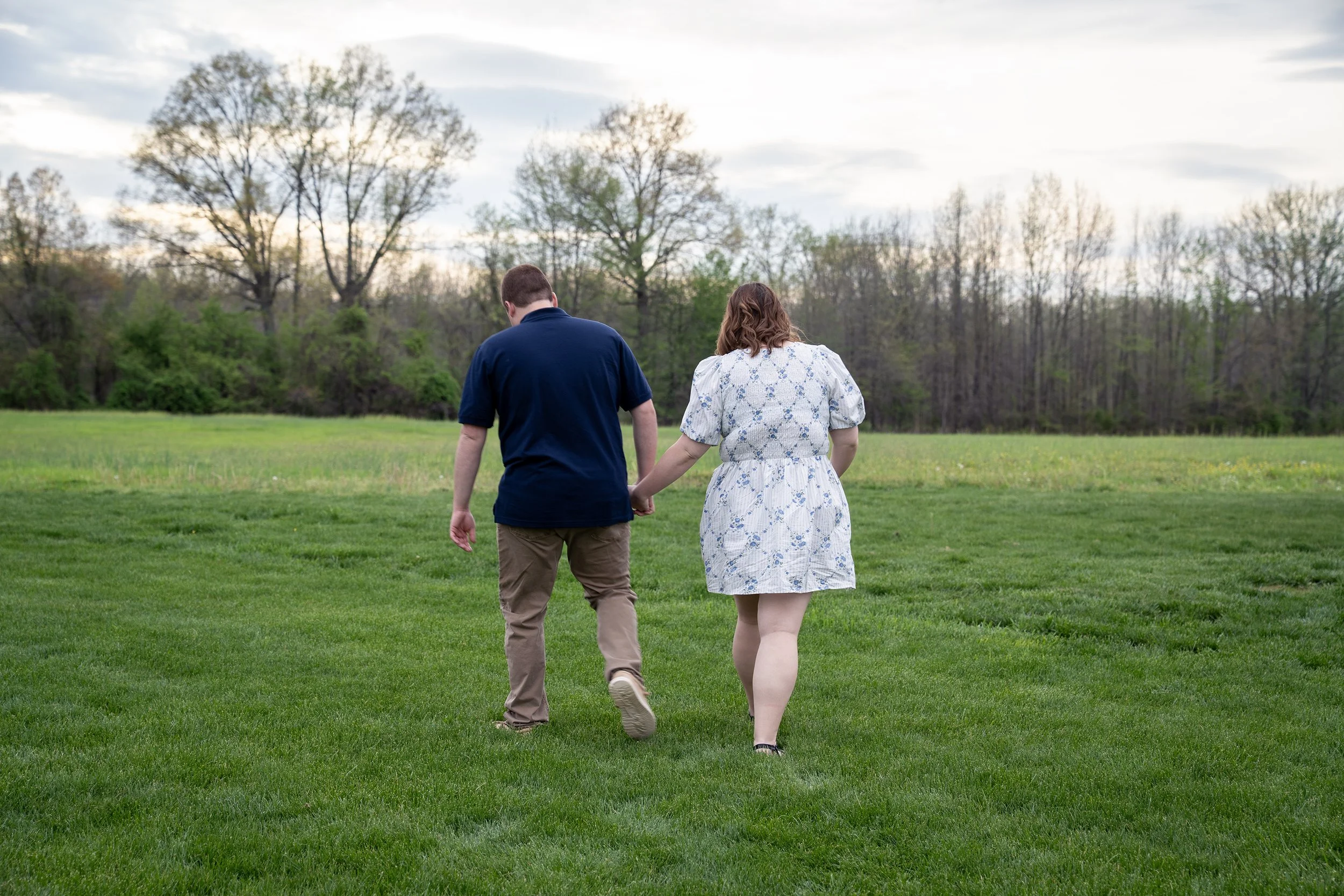 gillian-and-stephen-engagement-white-barn-venue-madison-indiana-shelby-marie-photography-31.jpg