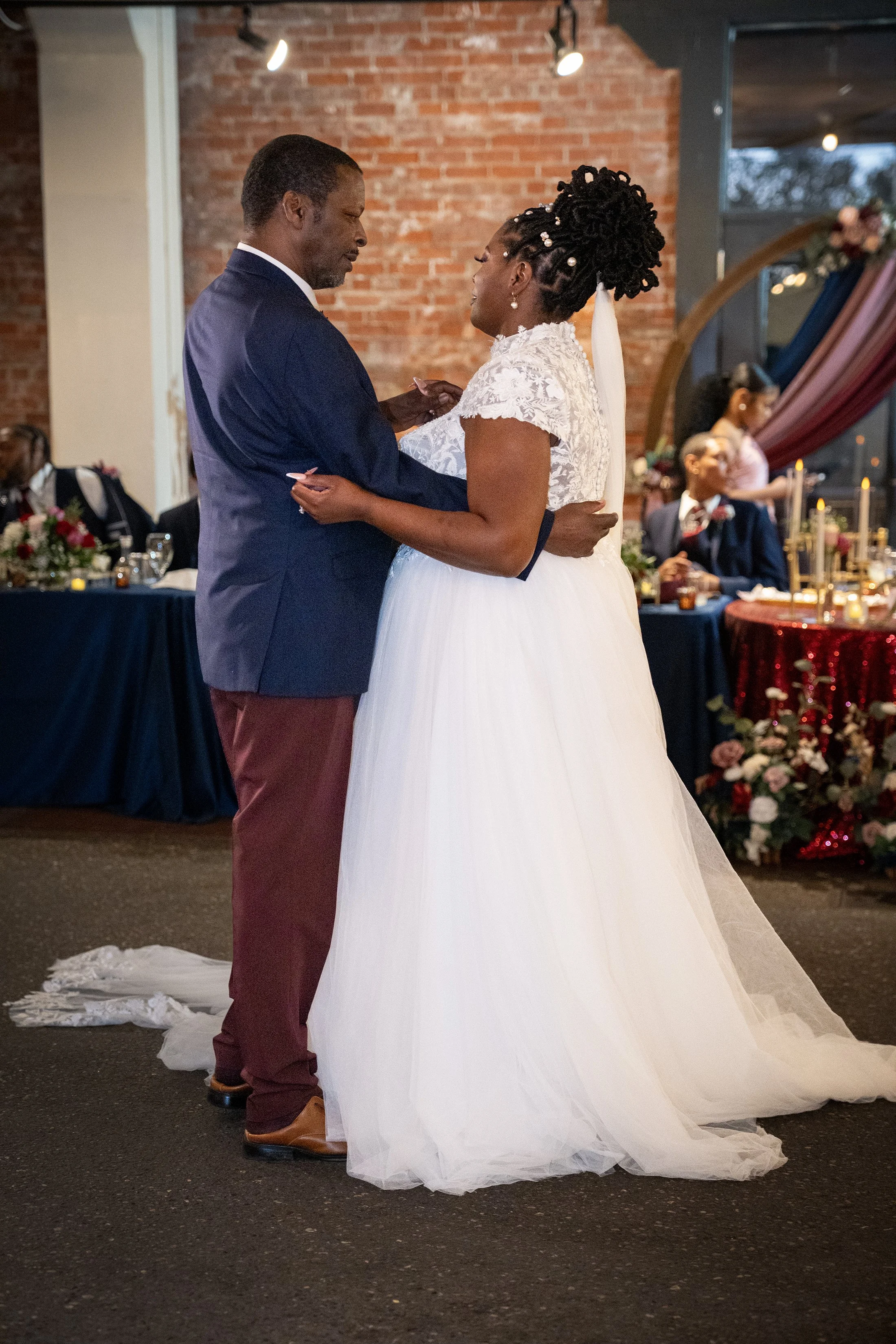 taylor-wedding-mellwood-art-center-louisville-ky-shelby-marie-photography-379.jpg