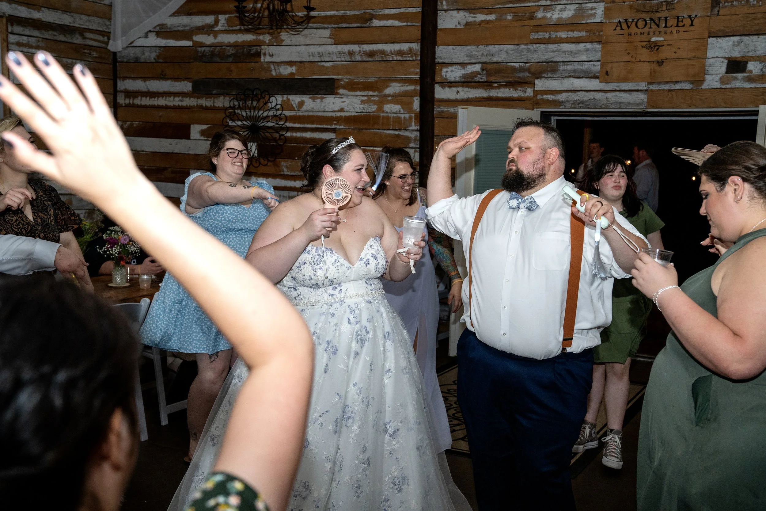 paul-brittney-bray-wedding-avonley-homestead-shelbyville-ky-shelby-marie-photography-460.jpg