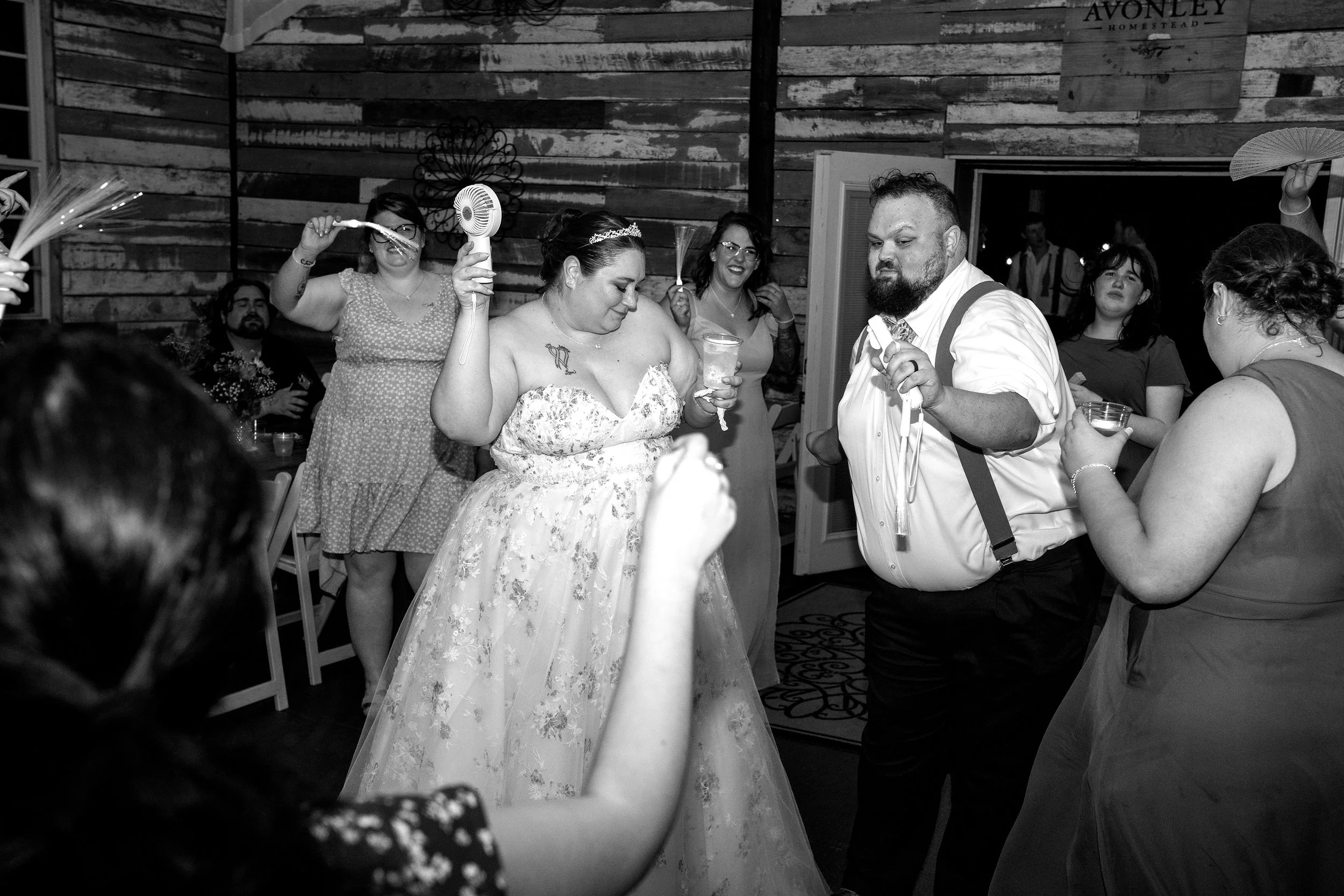 paul-brittney-bray-wedding-avonley-homestead-shelbyville-ky-shelby-marie-photography-461.jpg