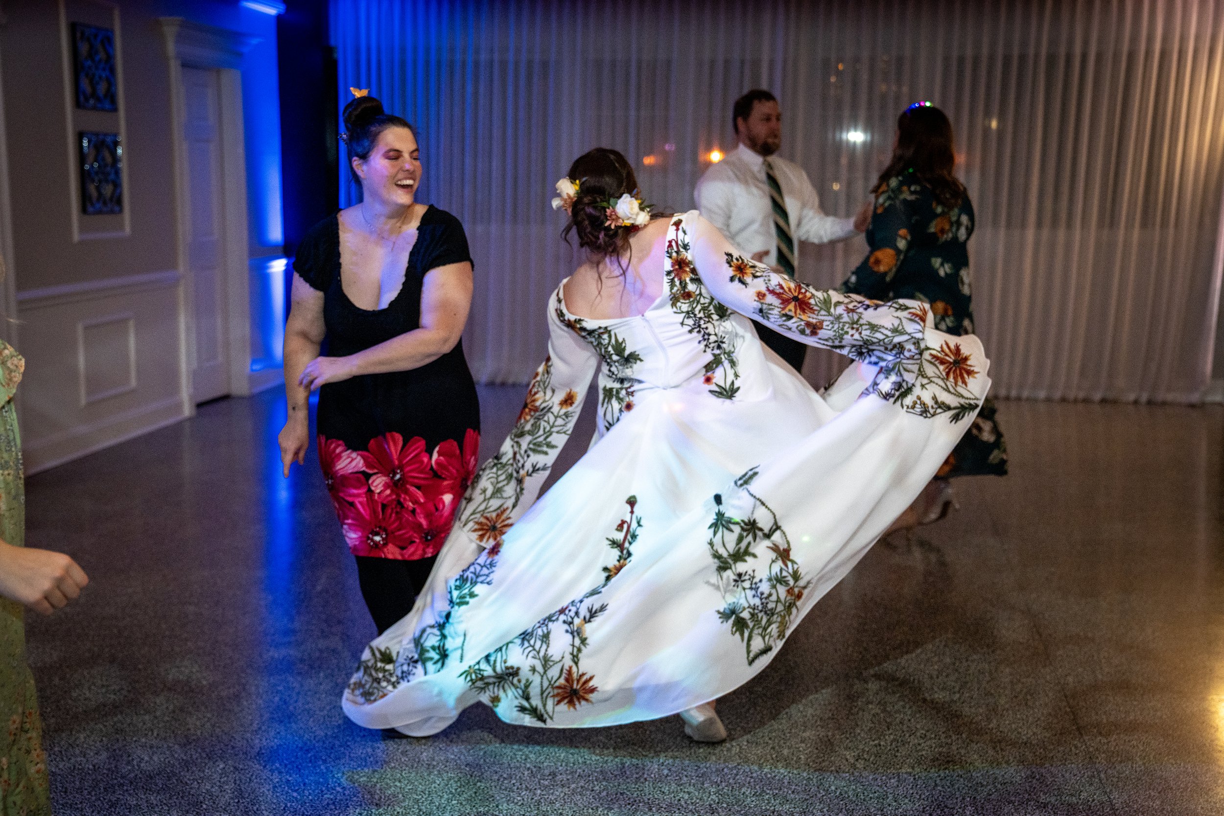 fellows-wedding-woodhaven-country-club-louisville-shelby-marie-photography-296.jpg
