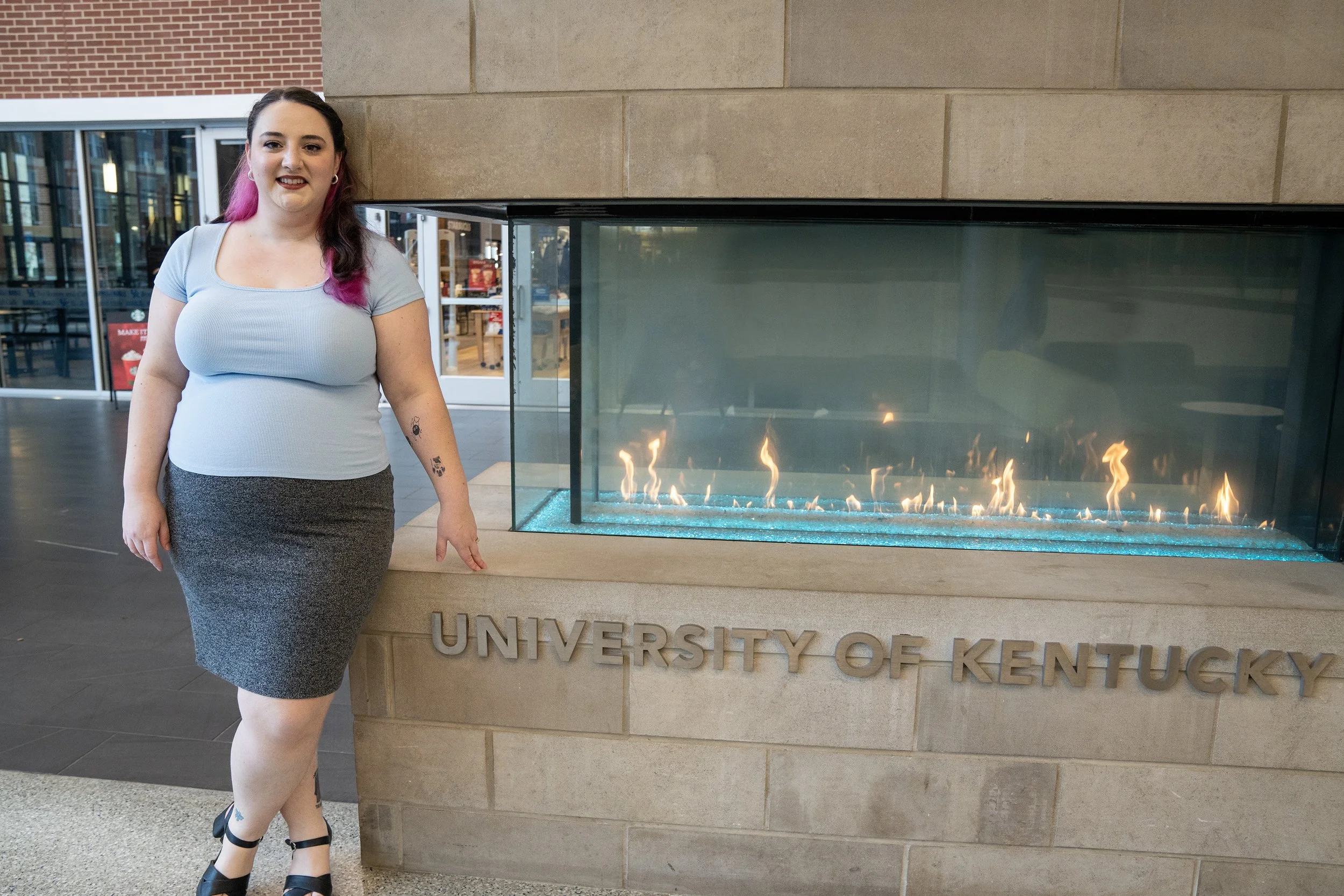 liz-vincelli-graduation-photographs-university-of-kentucky-shelby-marie-photography-31.jpg