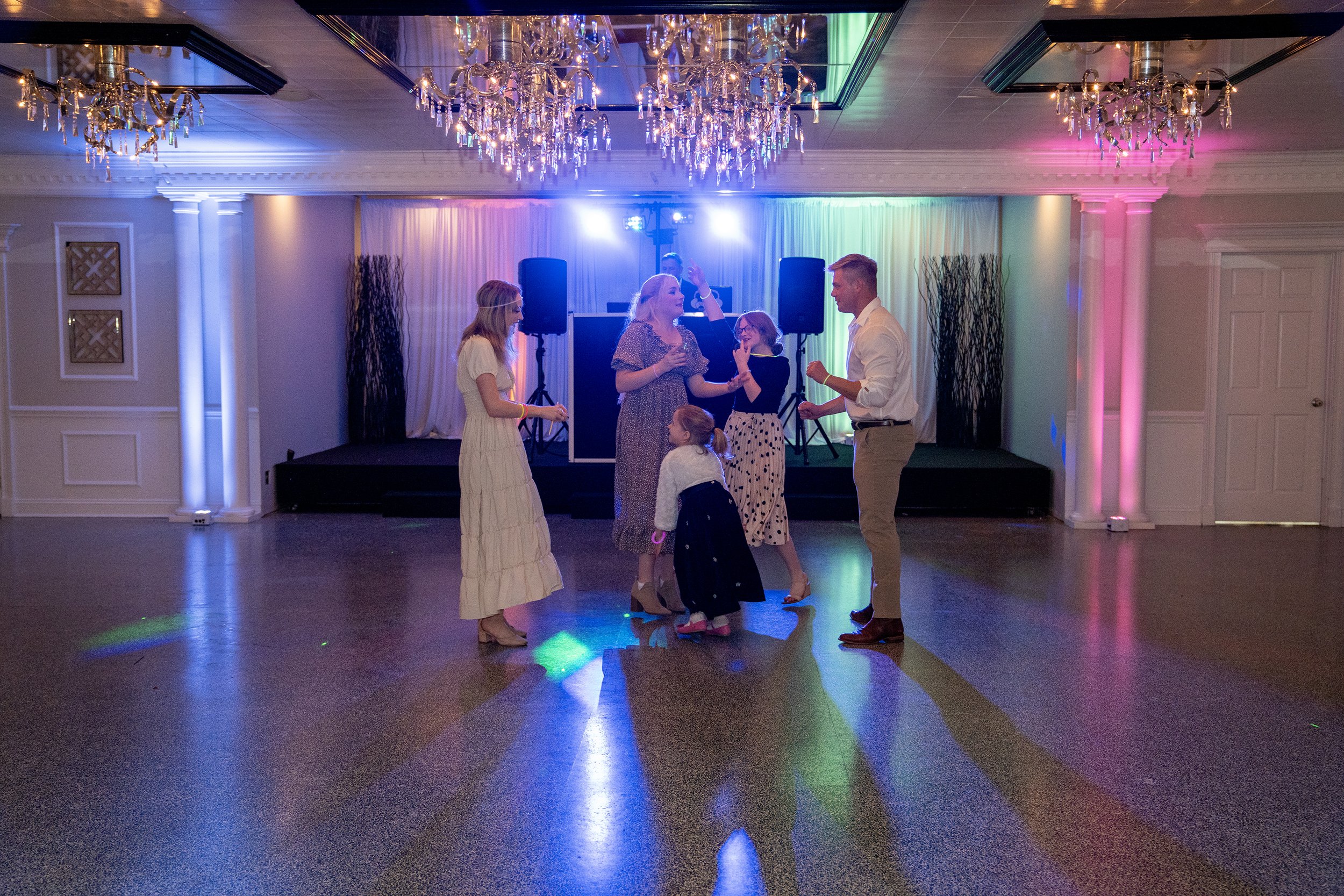 fellows-wedding-woodhaven-country-club-louisville-shelby-marie-photography-349.jpg