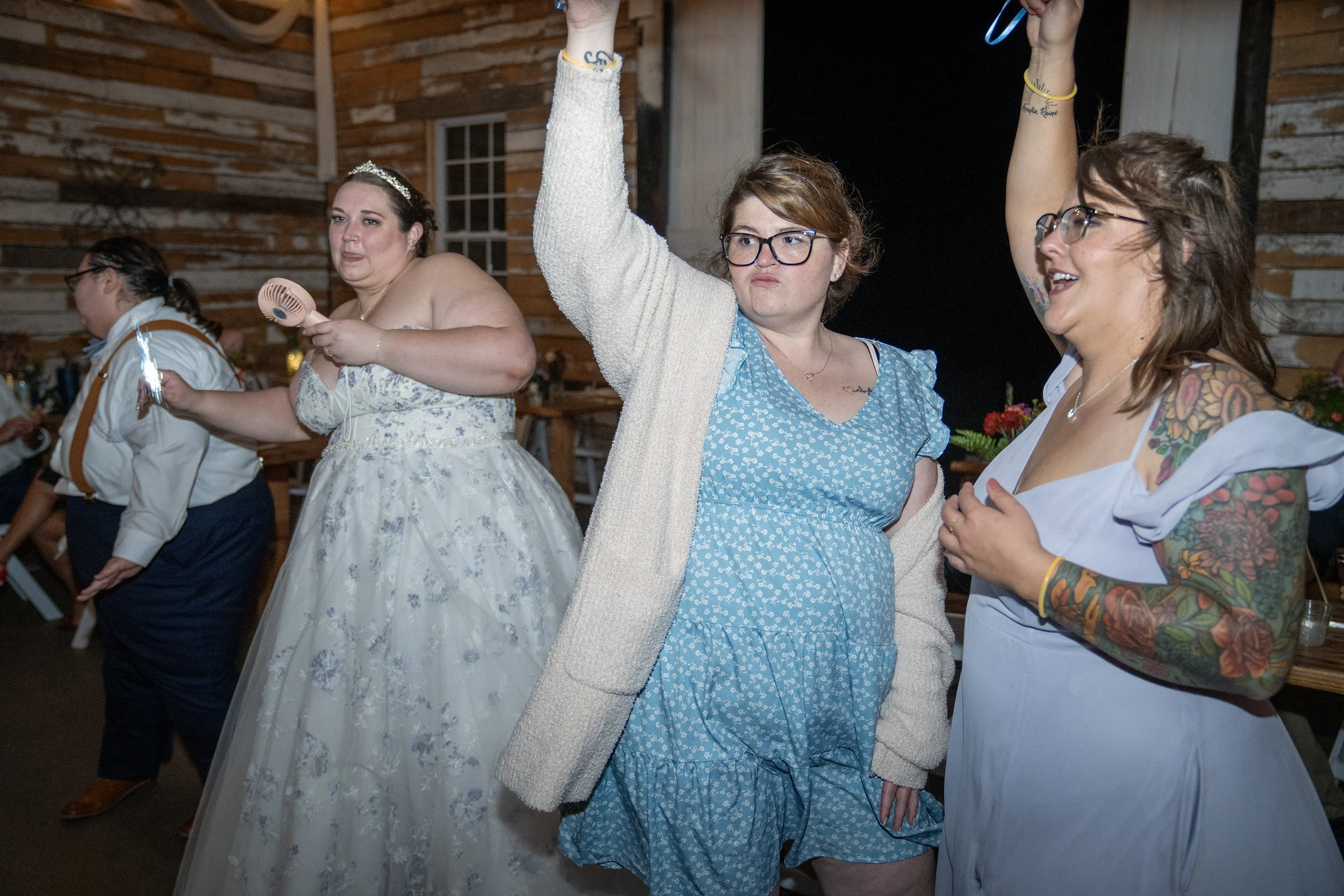 paul-brittney-bray-wedding-avonley-homestead-shelbyville-ky-shelby-marie-photography-478.jpg