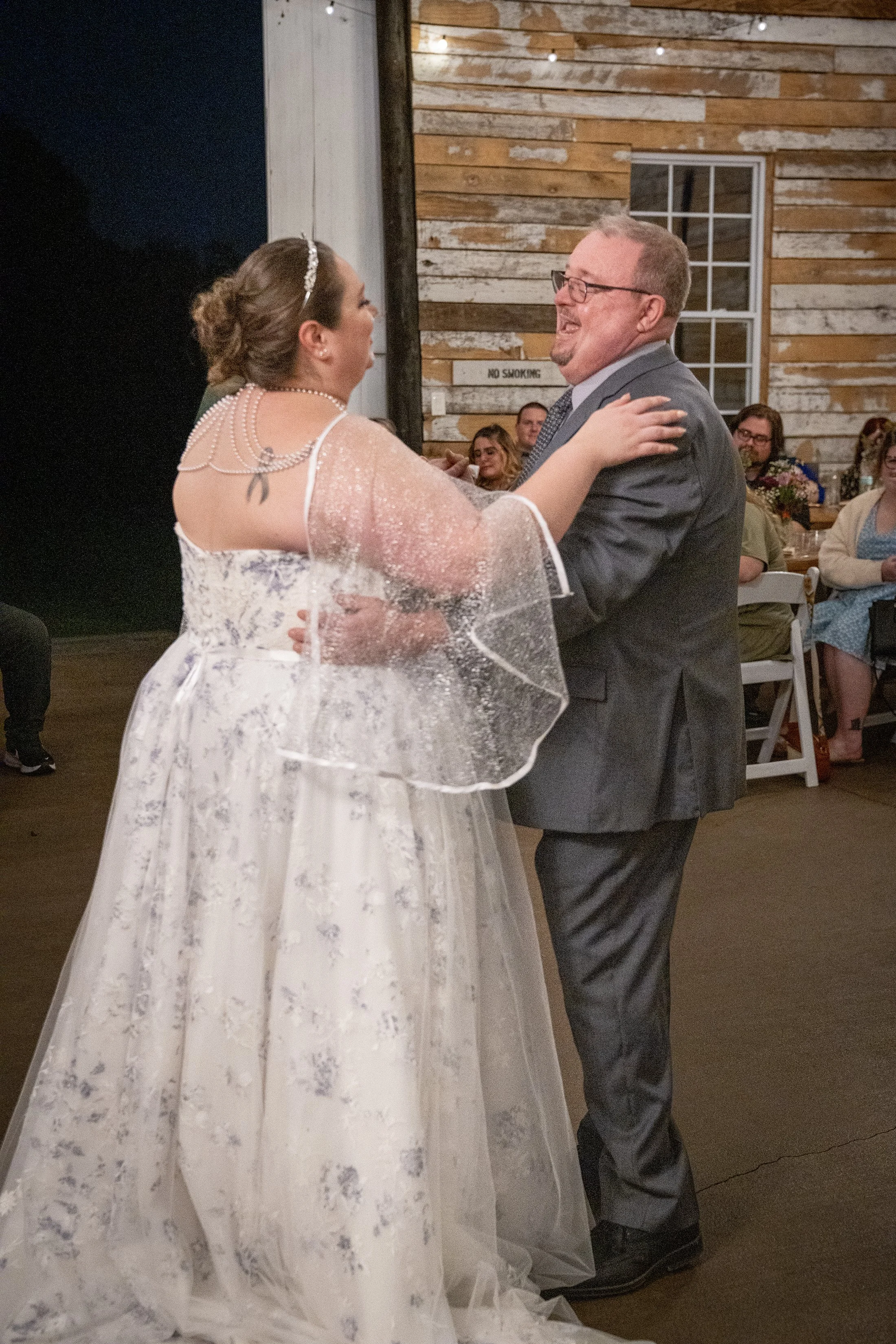 paul-brittney-bray-wedding-avonley-homestead-shelbyville-ky-shelby-marie-photography-369.jpg