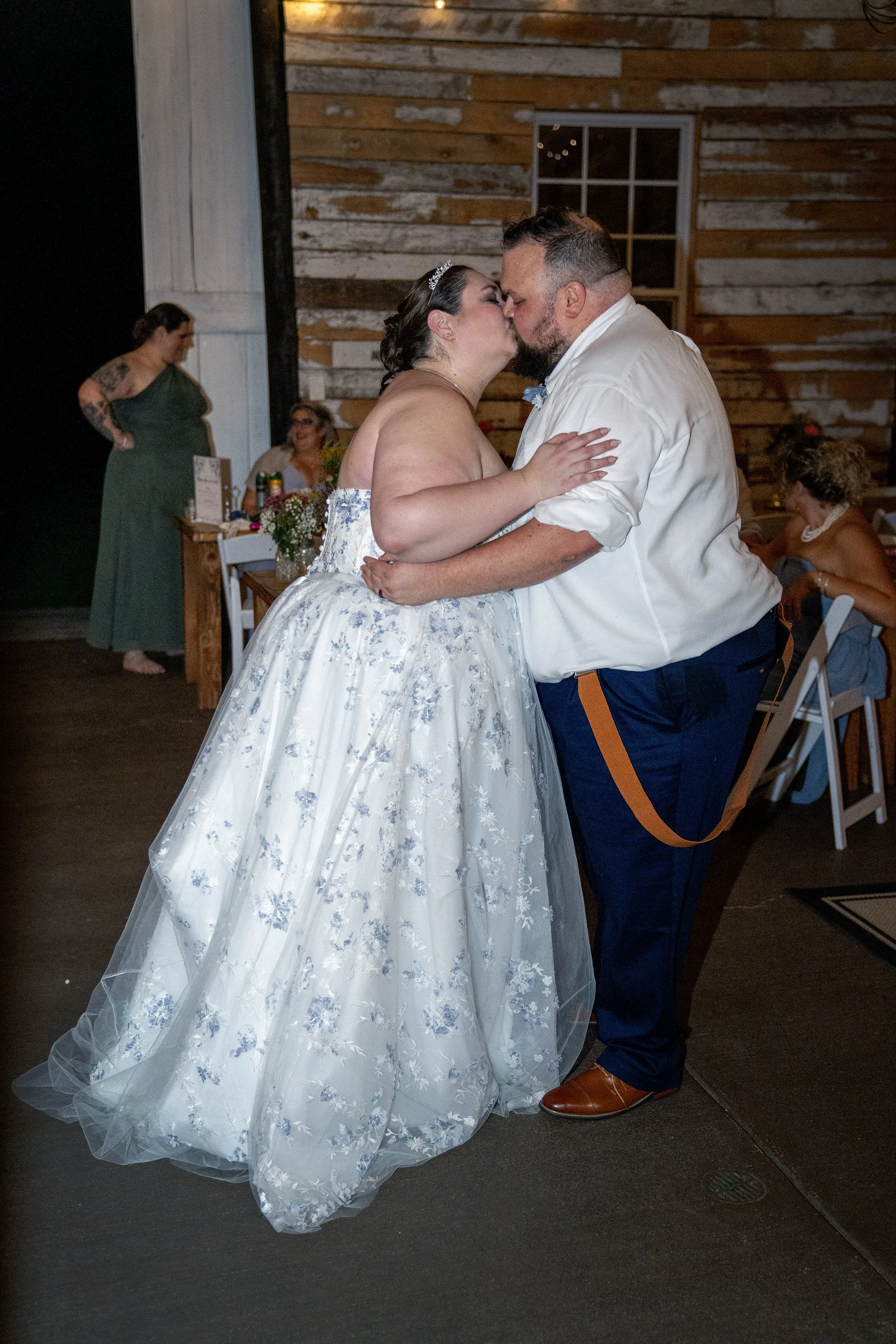 paul-brittney-bray-wedding-avonley-homestead-shelbyville-ky-shelby-marie-photography-496.jpg