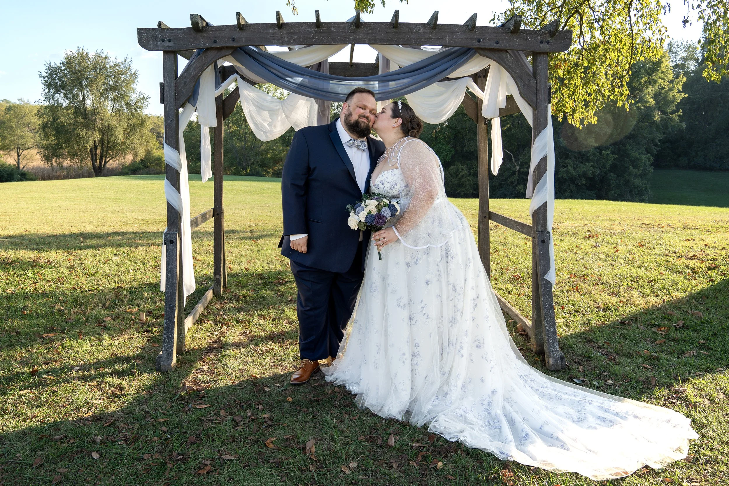 paul-brittney-bray-wedding-avonley-homestead-shelbyville-ky-shelby-marie-photography-222.jpg