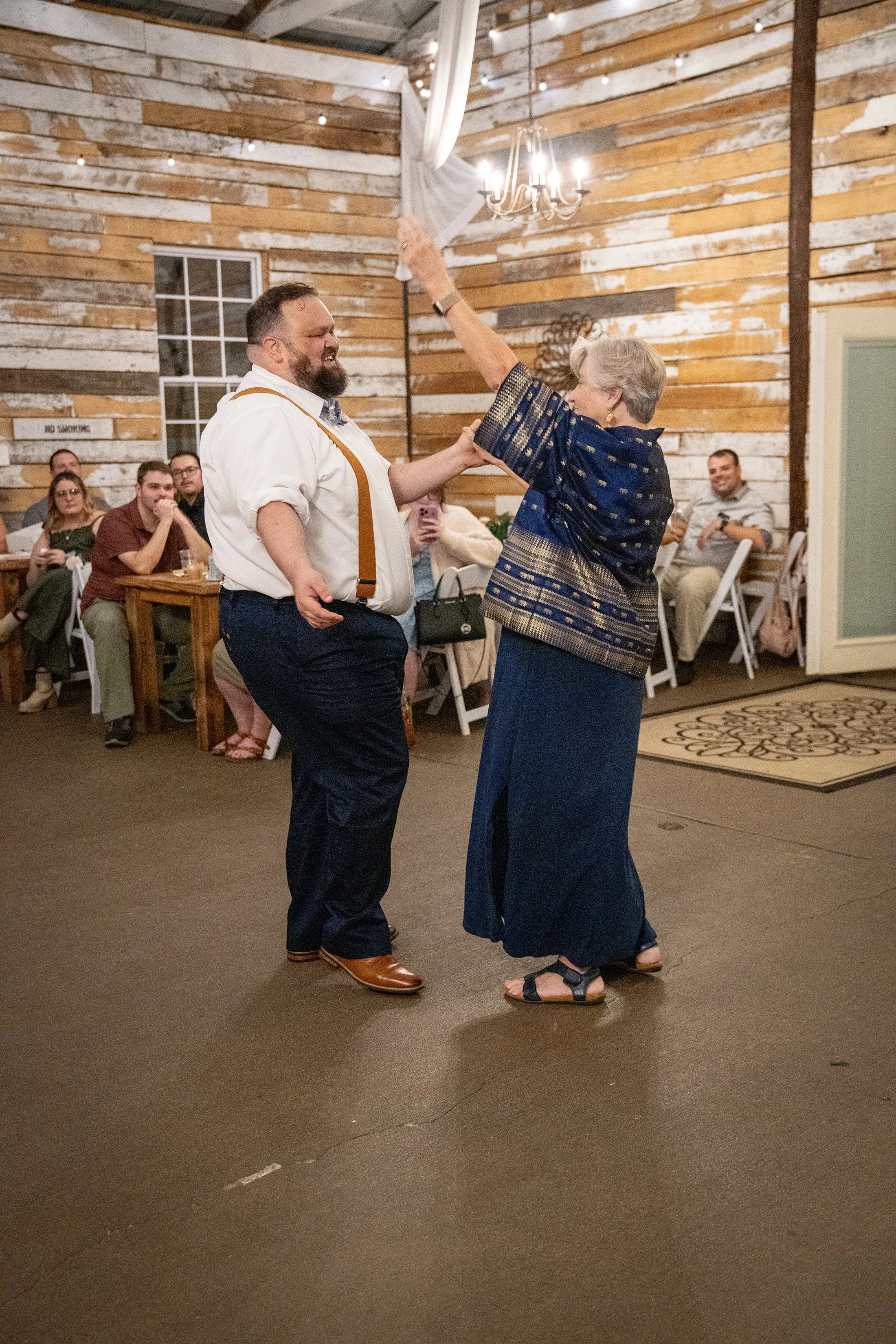 paul-brittney-bray-wedding-avonley-homestead-shelbyville-ky-shelby-marie-photography-375.jpg