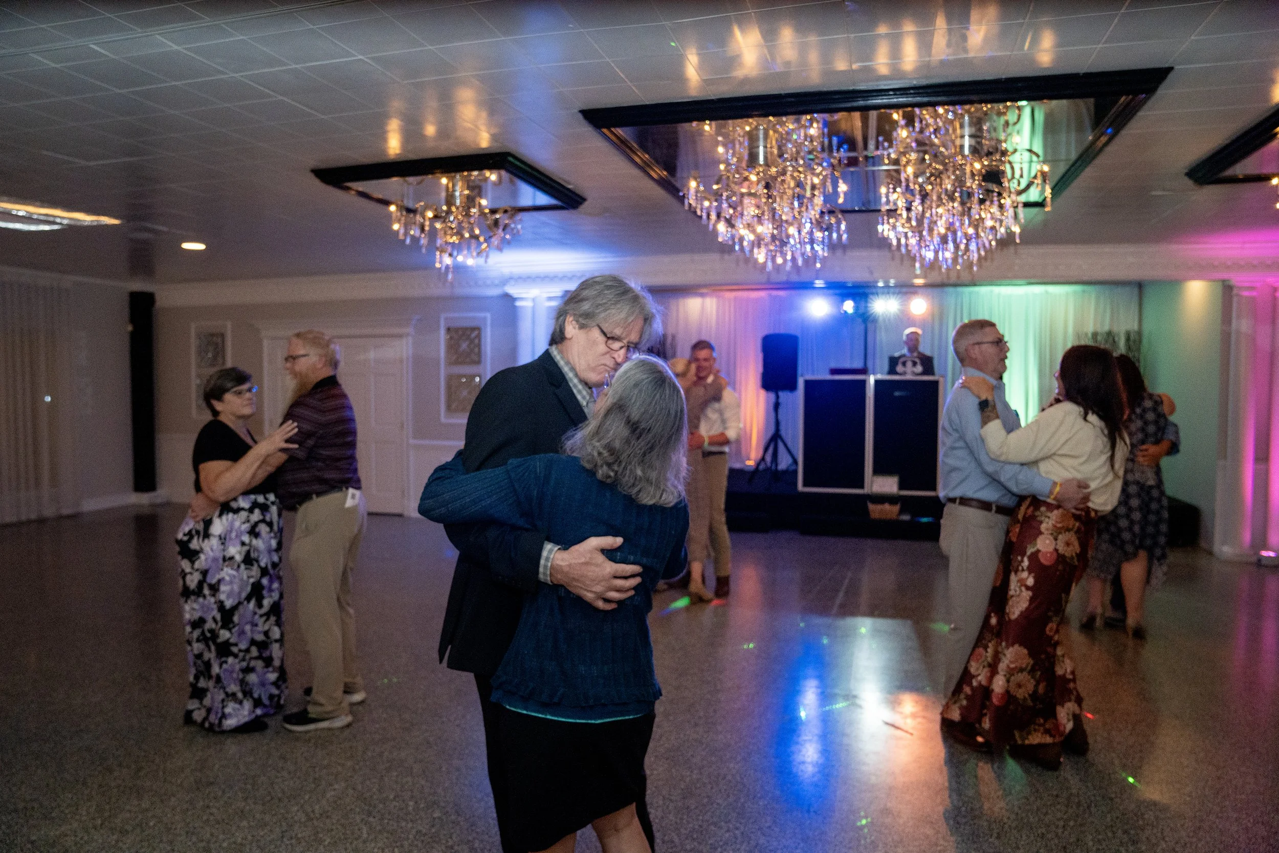 fellows-wedding-woodhaven-country-club-louisville-shelby-marie-photography-289.jpg