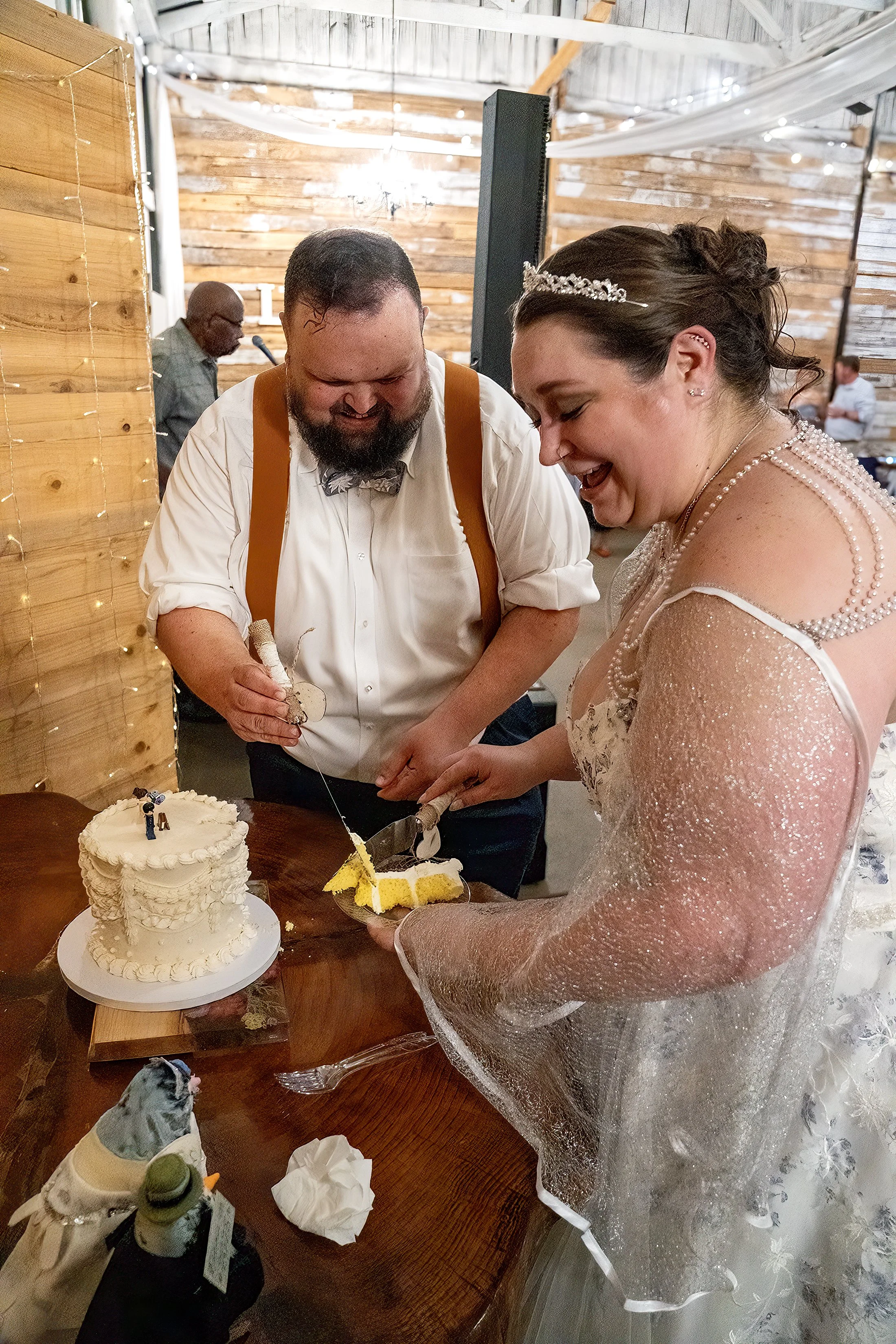 paul-brittney-bray-wedding-avonley-homestead-shelbyville-ky-shelby-marie-photography-412.jpg