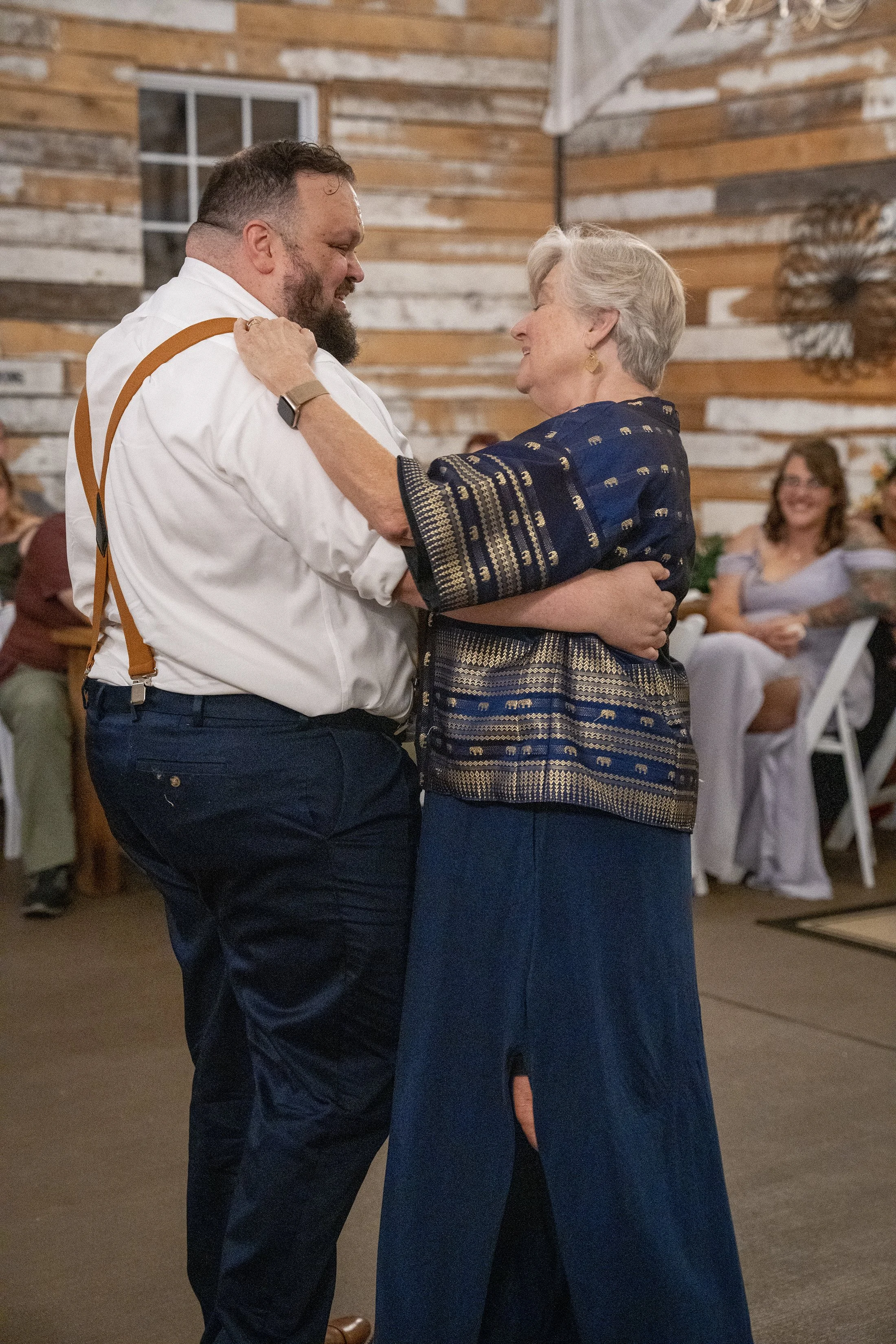 paul-brittney-bray-wedding-avonley-homestead-shelbyville-ky-shelby-marie-photography-373.jpg