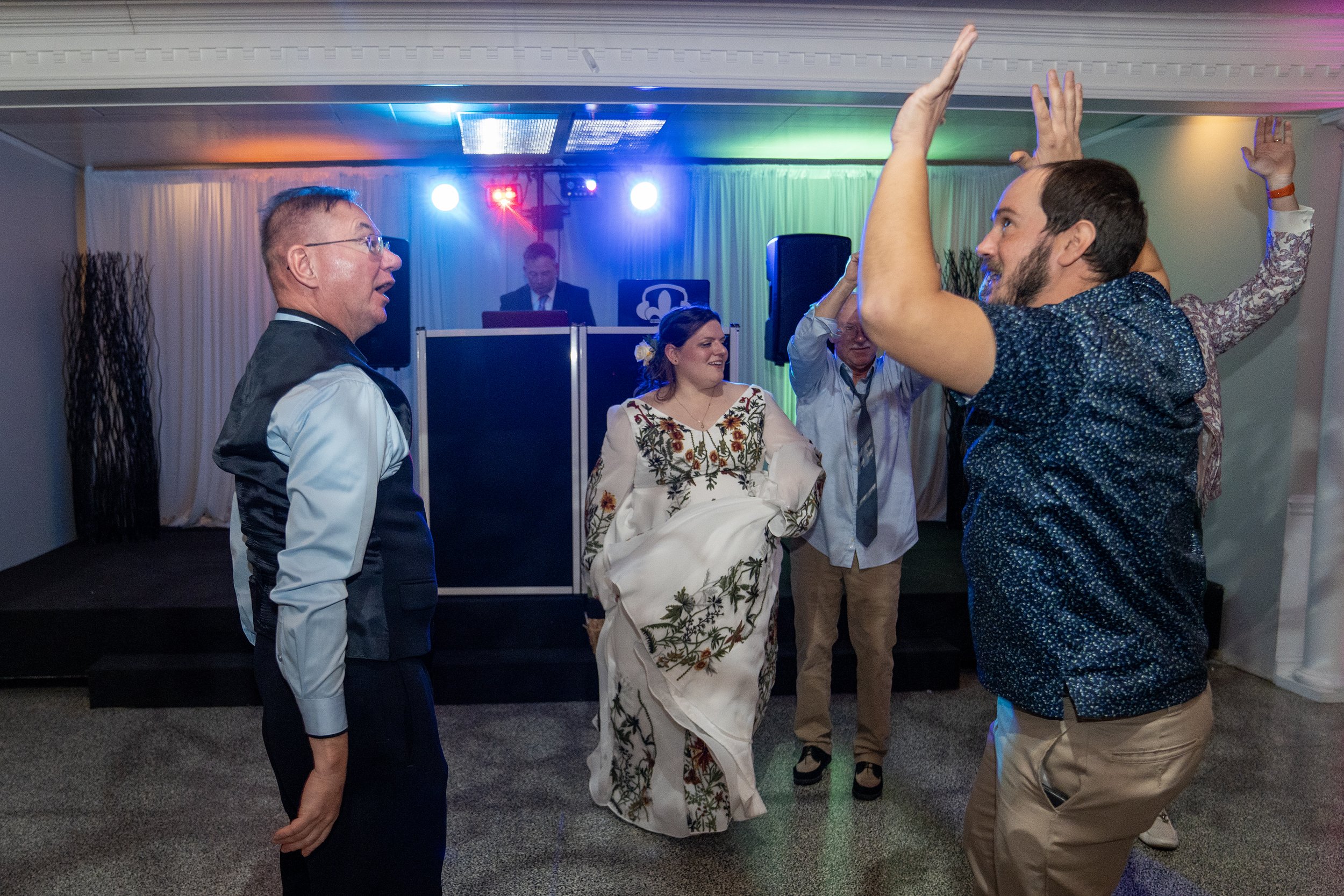 fellows-wedding-woodhaven-country-club-louisville-shelby-marie-photography-358.jpg