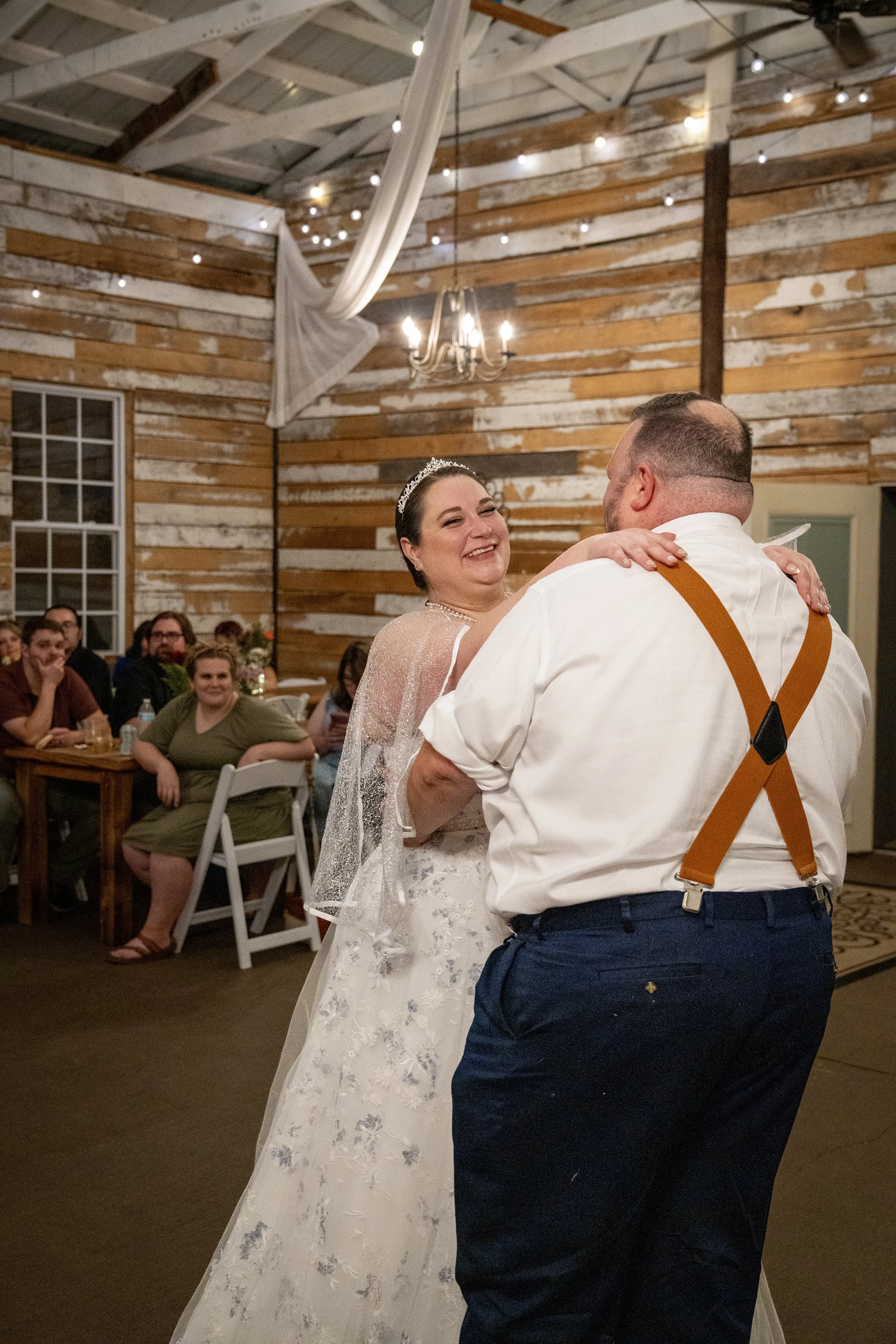 paul-brittney-bray-wedding-avonley-homestead-shelbyville-ky-shelby-marie-photography-359.jpg