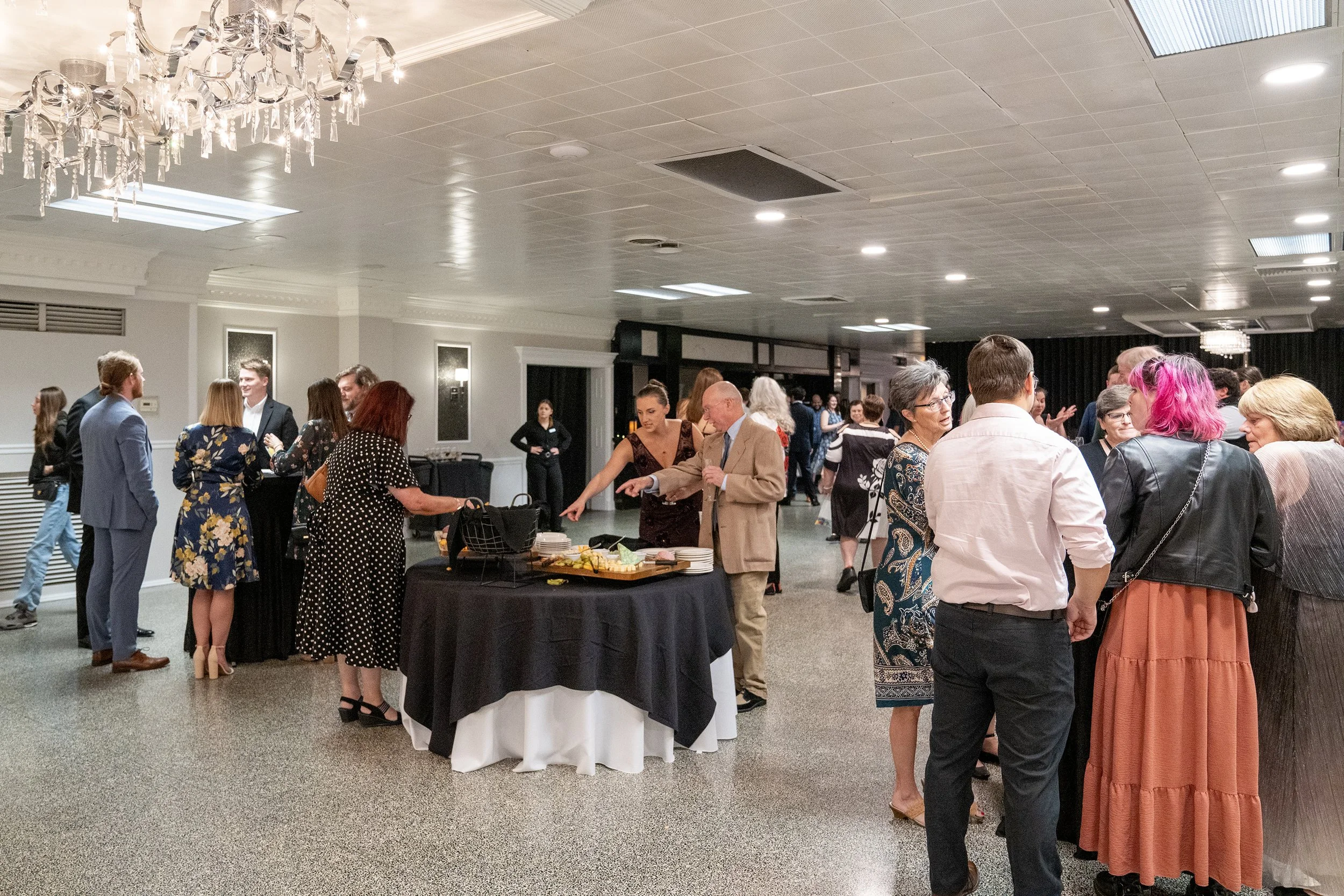 fellows-wedding-woodhaven-country-club-louisville-shelby-marie-photography-125.jpg