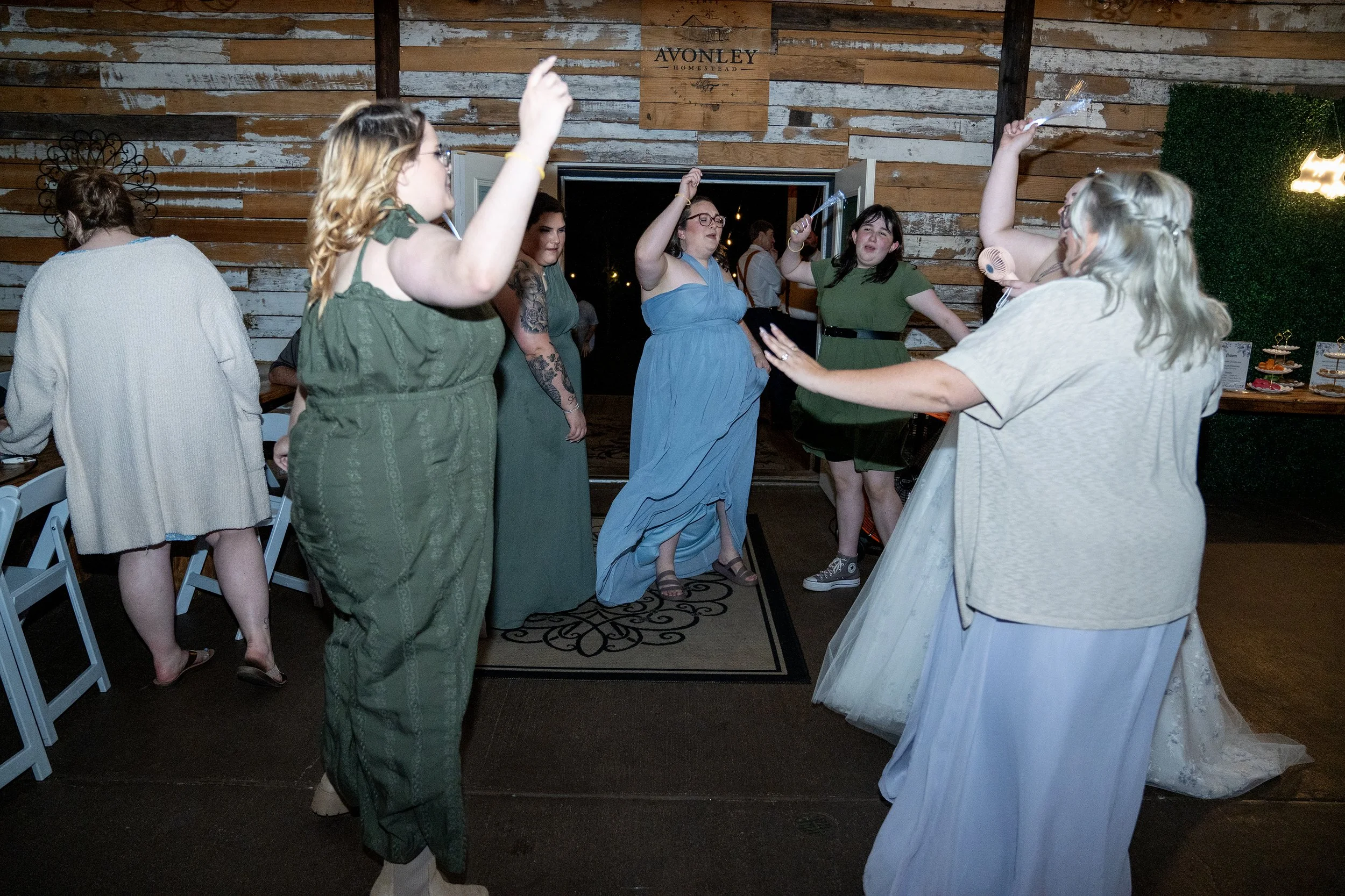 paul-brittney-bray-wedding-avonley-homestead-shelbyville-ky-shelby-marie-photography-483.jpg