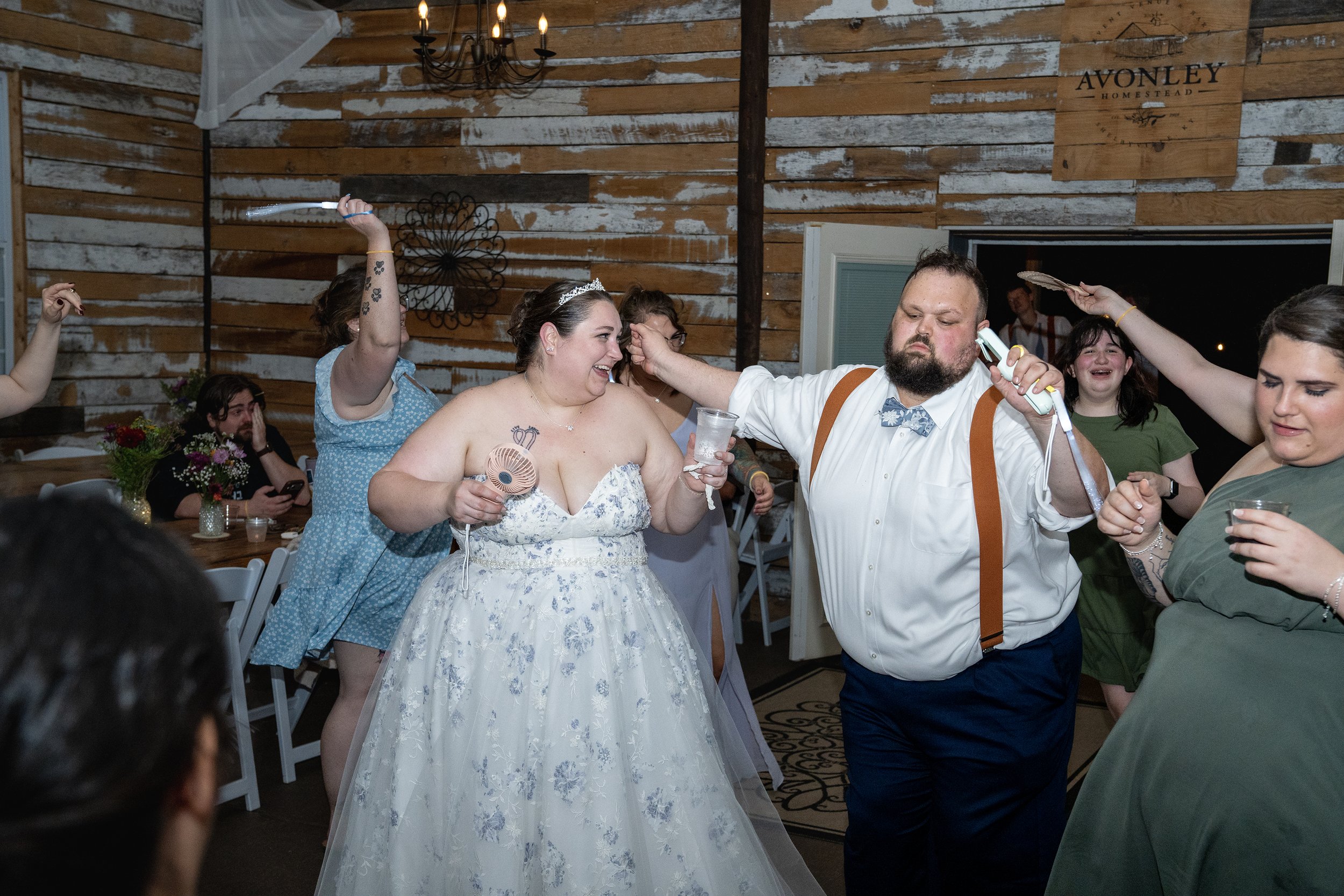 paul-brittney-bray-wedding-avonley-homestead-shelbyville-ky-shelby-marie-photography-459.jpg