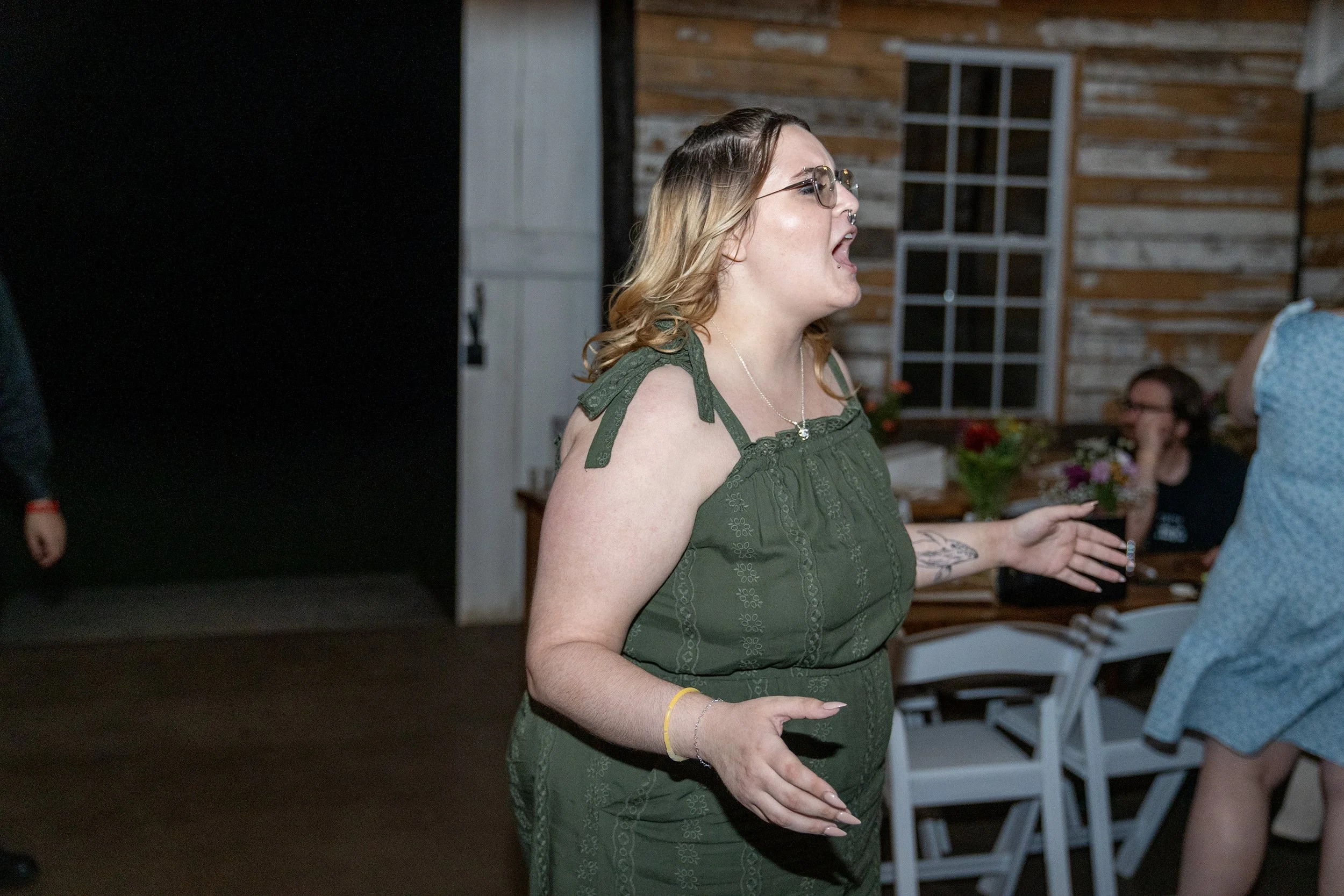 paul-brittney-bray-wedding-avonley-homestead-shelbyville-ky-shelby-marie-photography-482.jpg